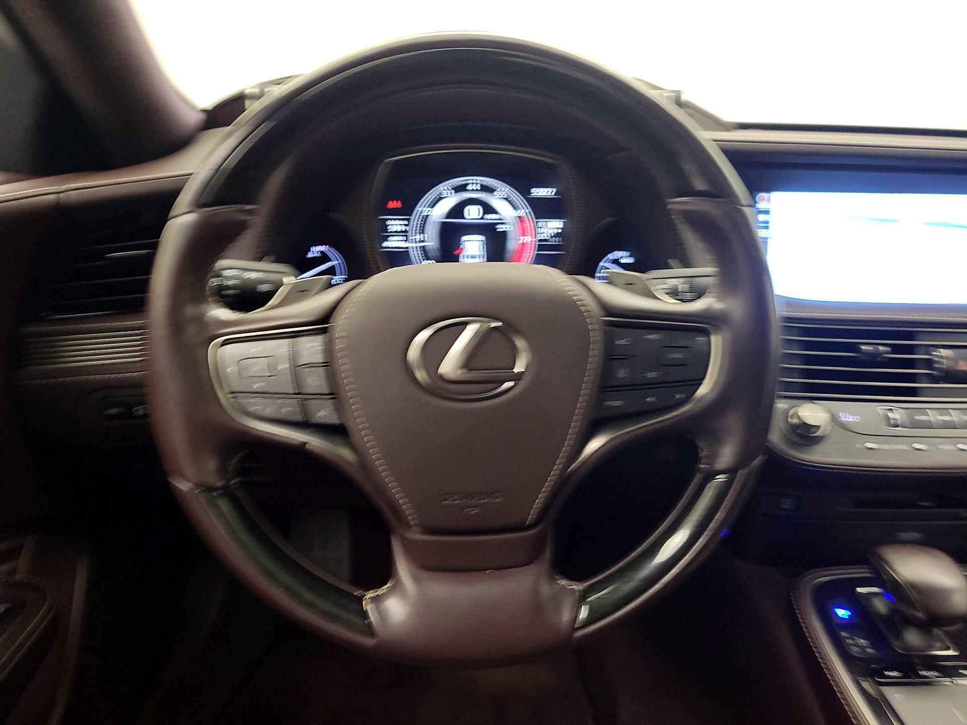 Thumbnail: 2019 Lexus LS - 10