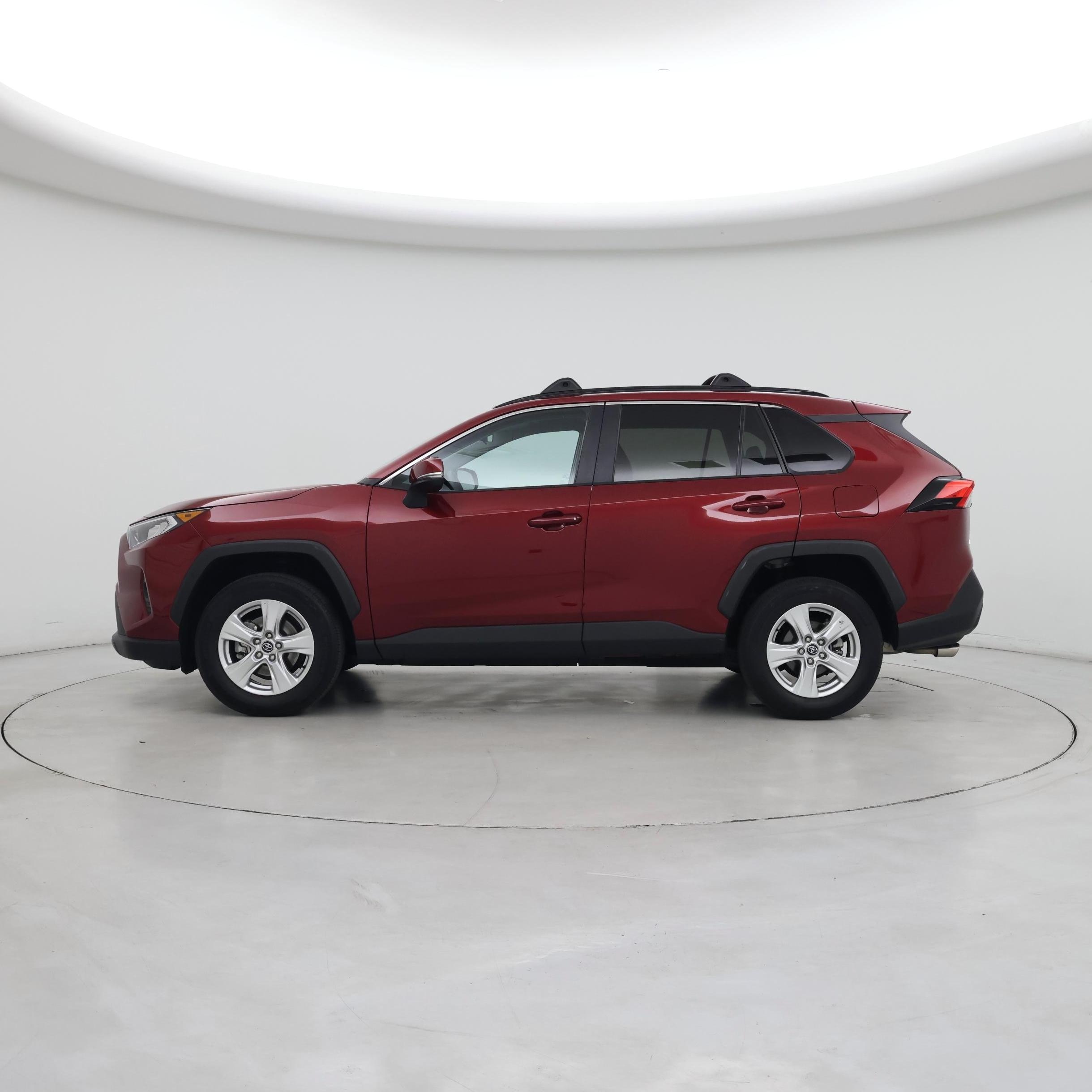 Thumbnail: 2020 Toyota RAV4 - 3