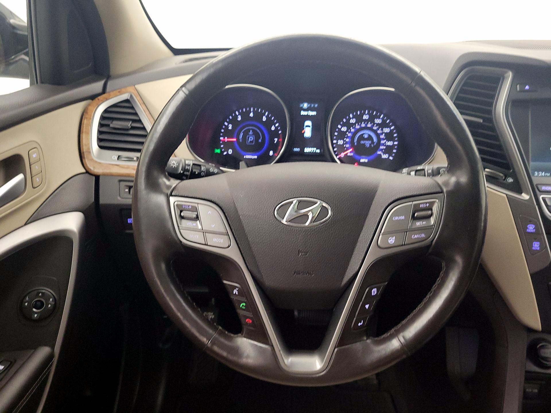 Thumbnail: 2015 Hyundai Santa Fe - 10