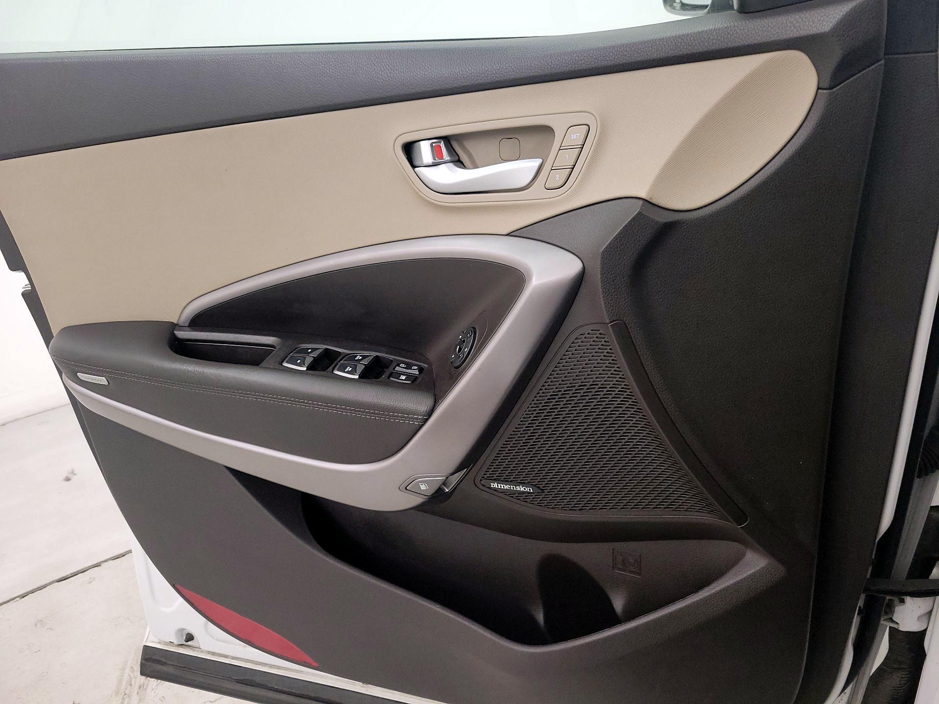 Thumbnail: 2015 Hyundai Santa Fe - 12