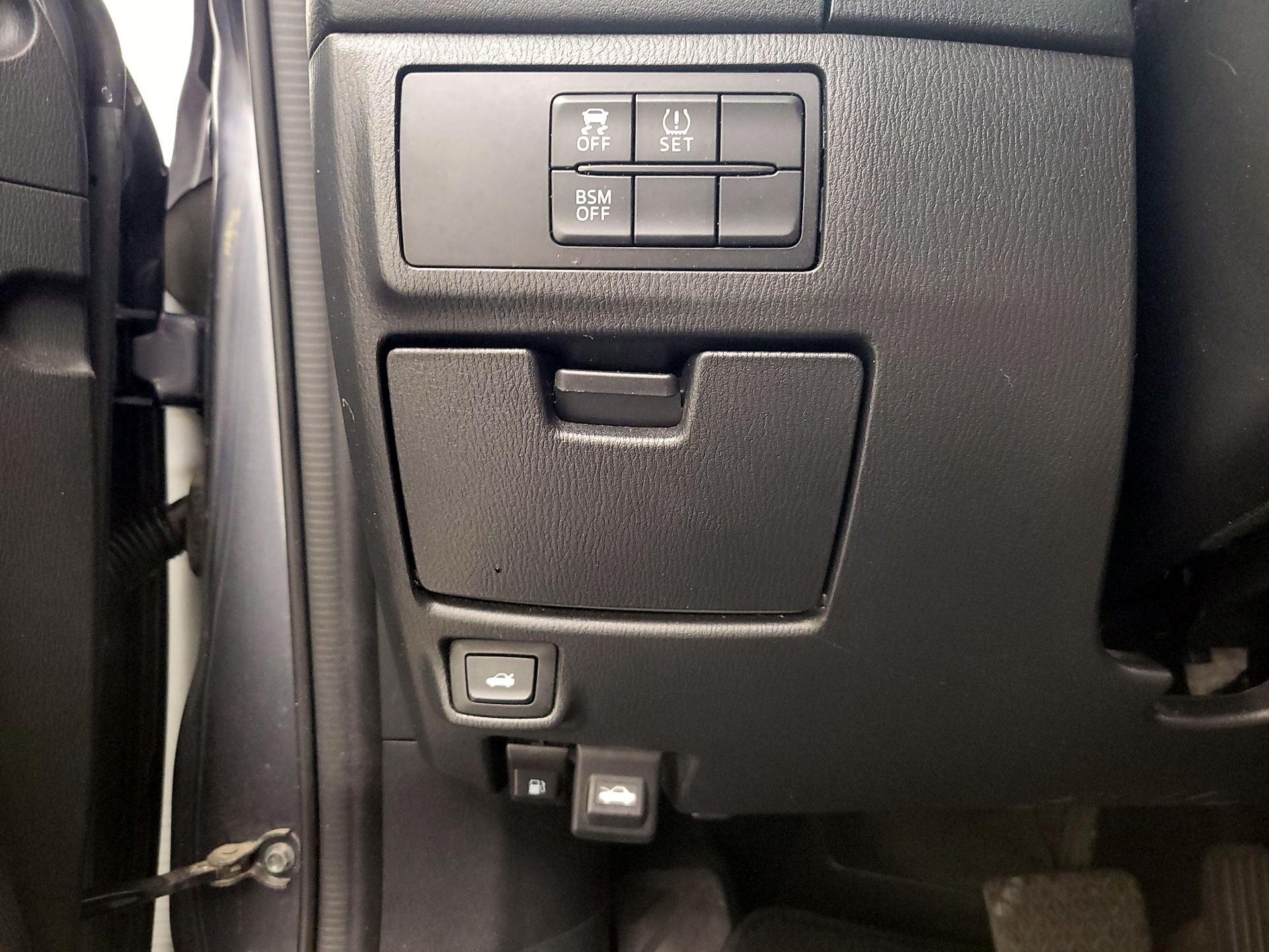 Thumbnail: 2015 Mazda Mazda6 - 13