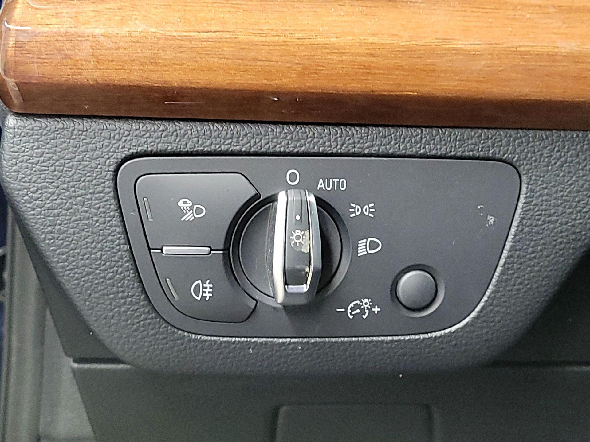 Thumbnail: 2022 Audi Q5 - 13