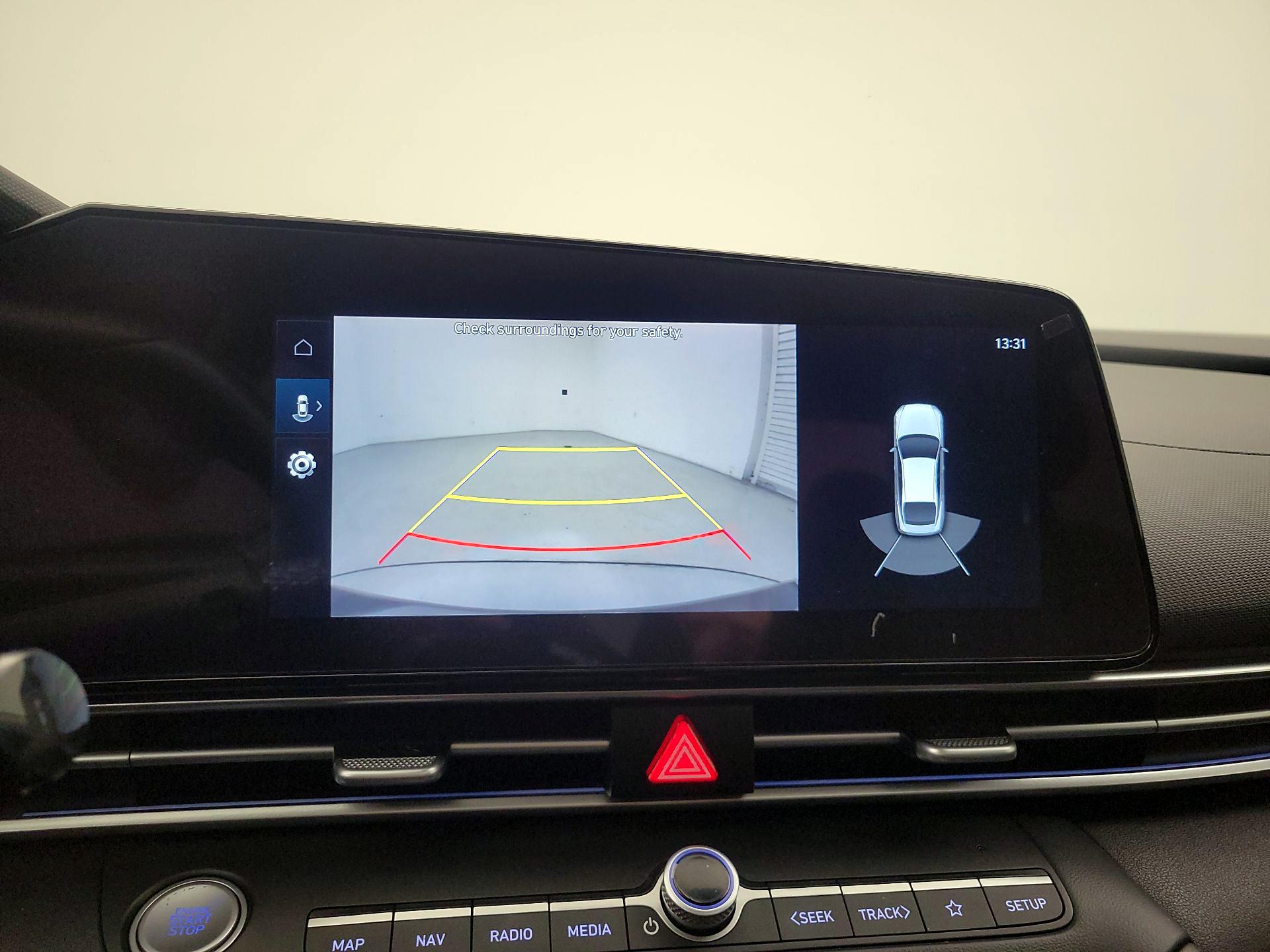 Thumbnail: 2023 Hyundai Elantra - 15