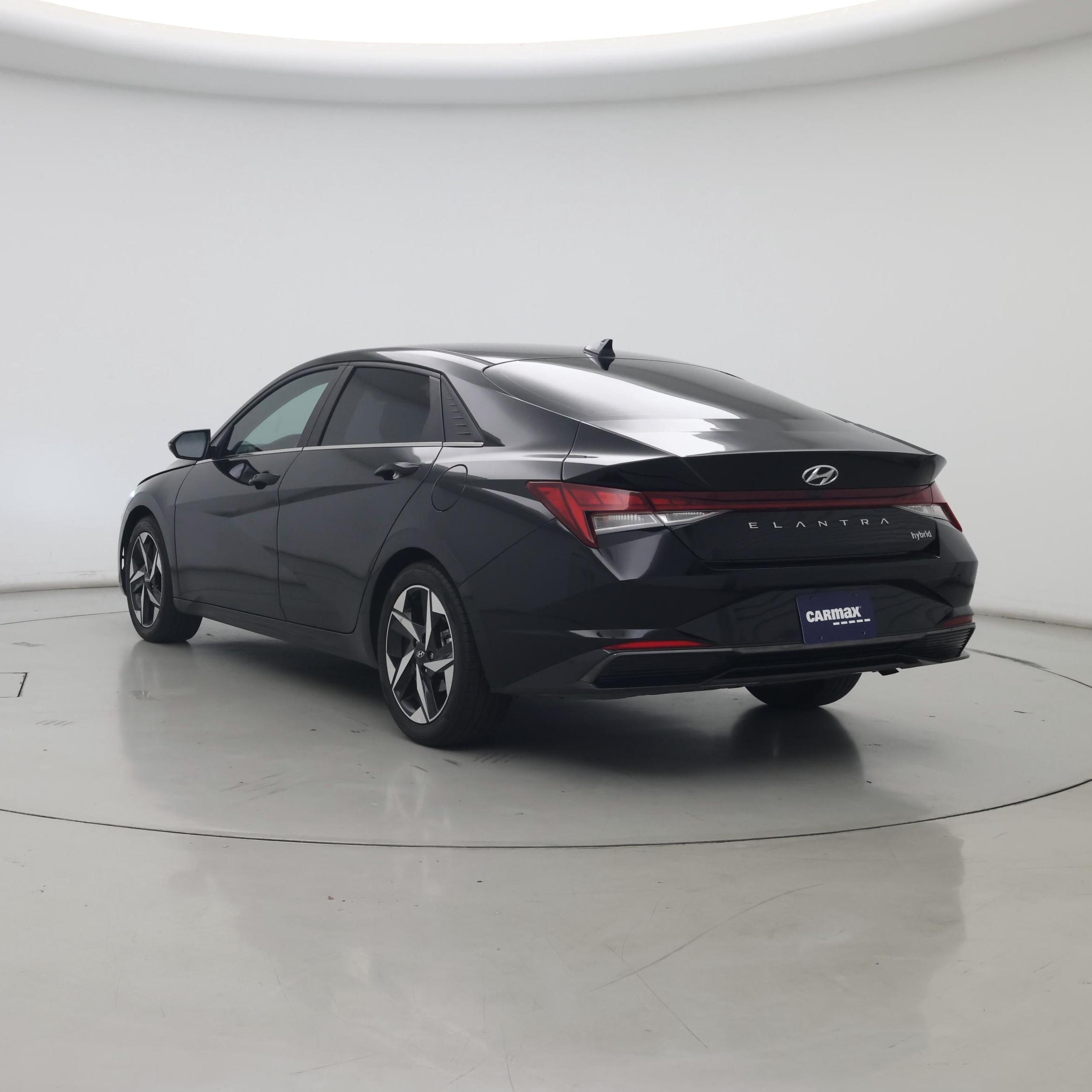 Thumbnail: 2023 Hyundai Elantra - 2