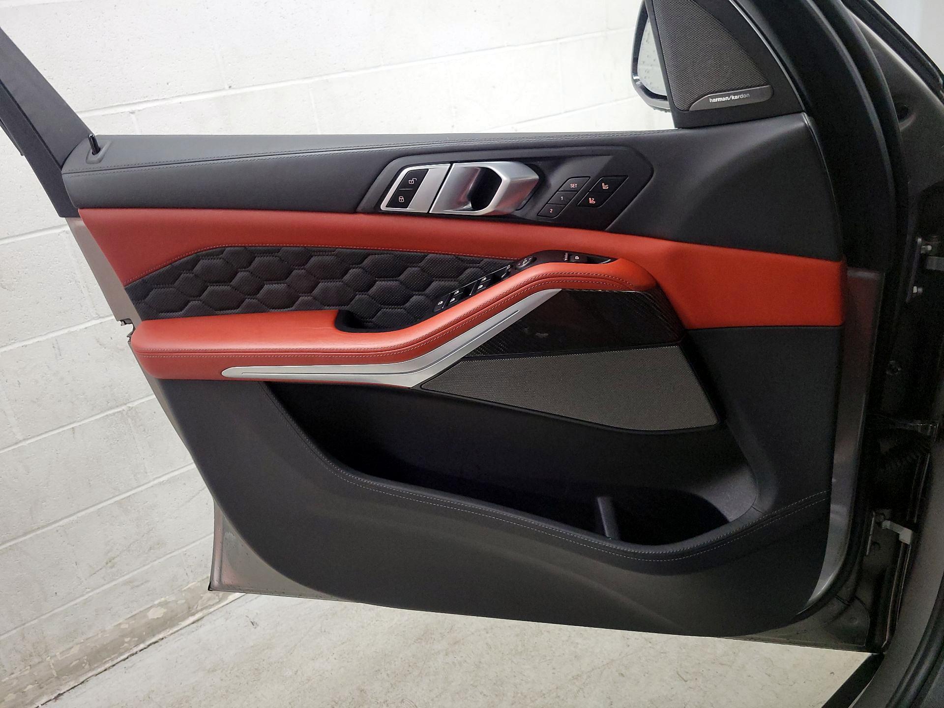 Thumbnail: 2022 BMW X5 - 12