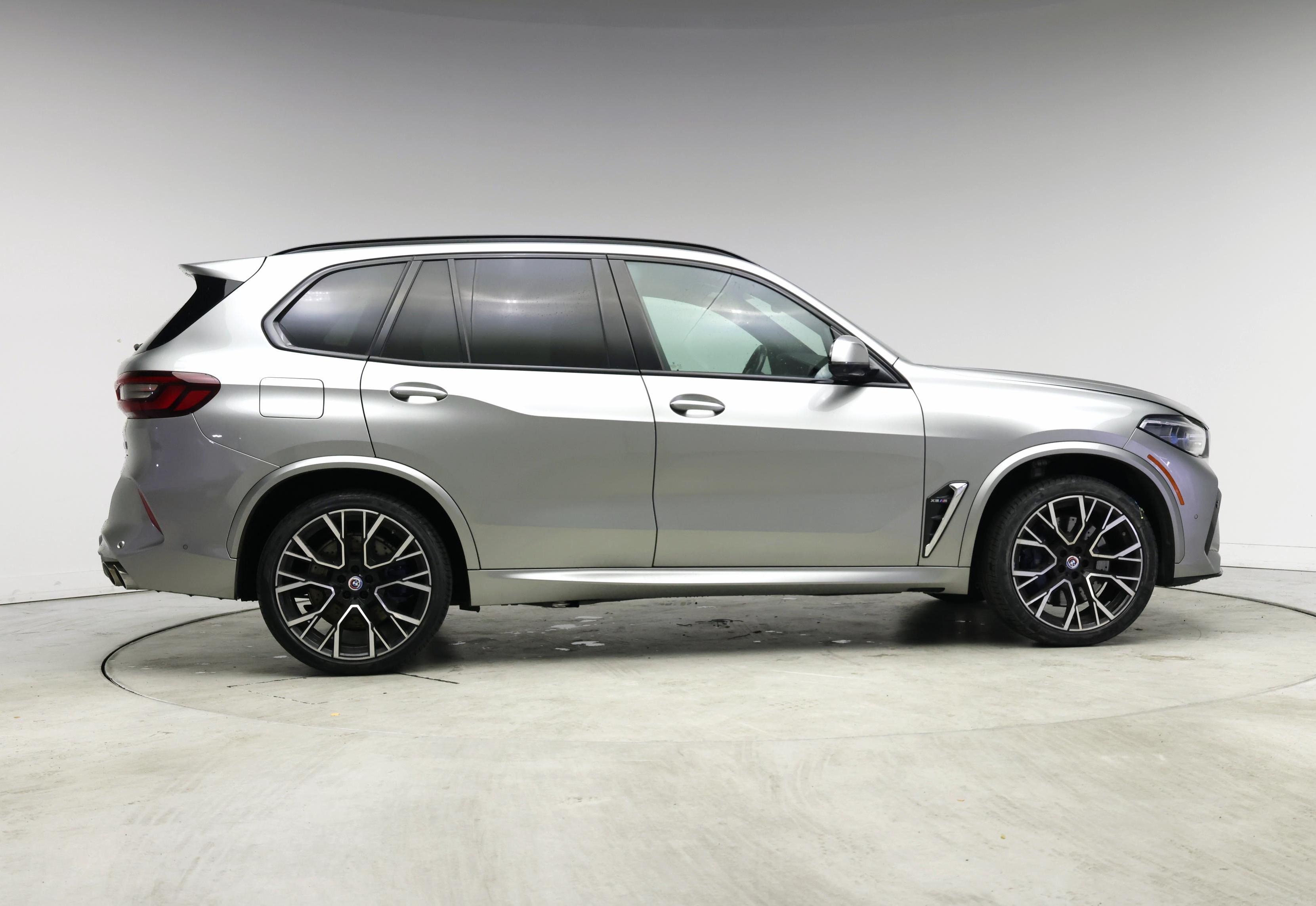 Thumbnail: 2022 BMW X5 - 7