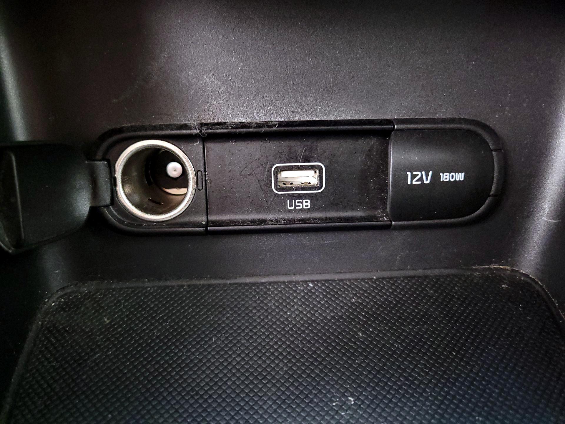 Thumbnail: 2022 Kia Sportage - 18