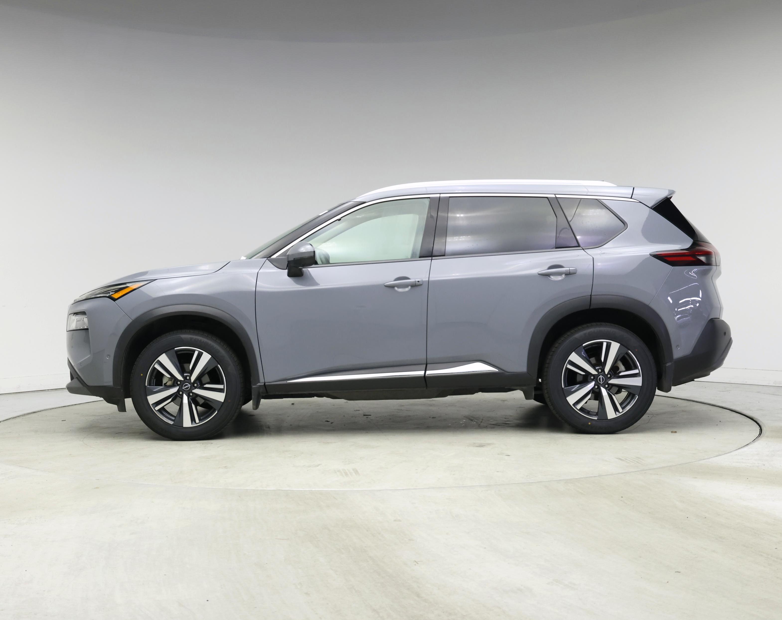 Thumbnail: 2023 Nissan Rogue - 3