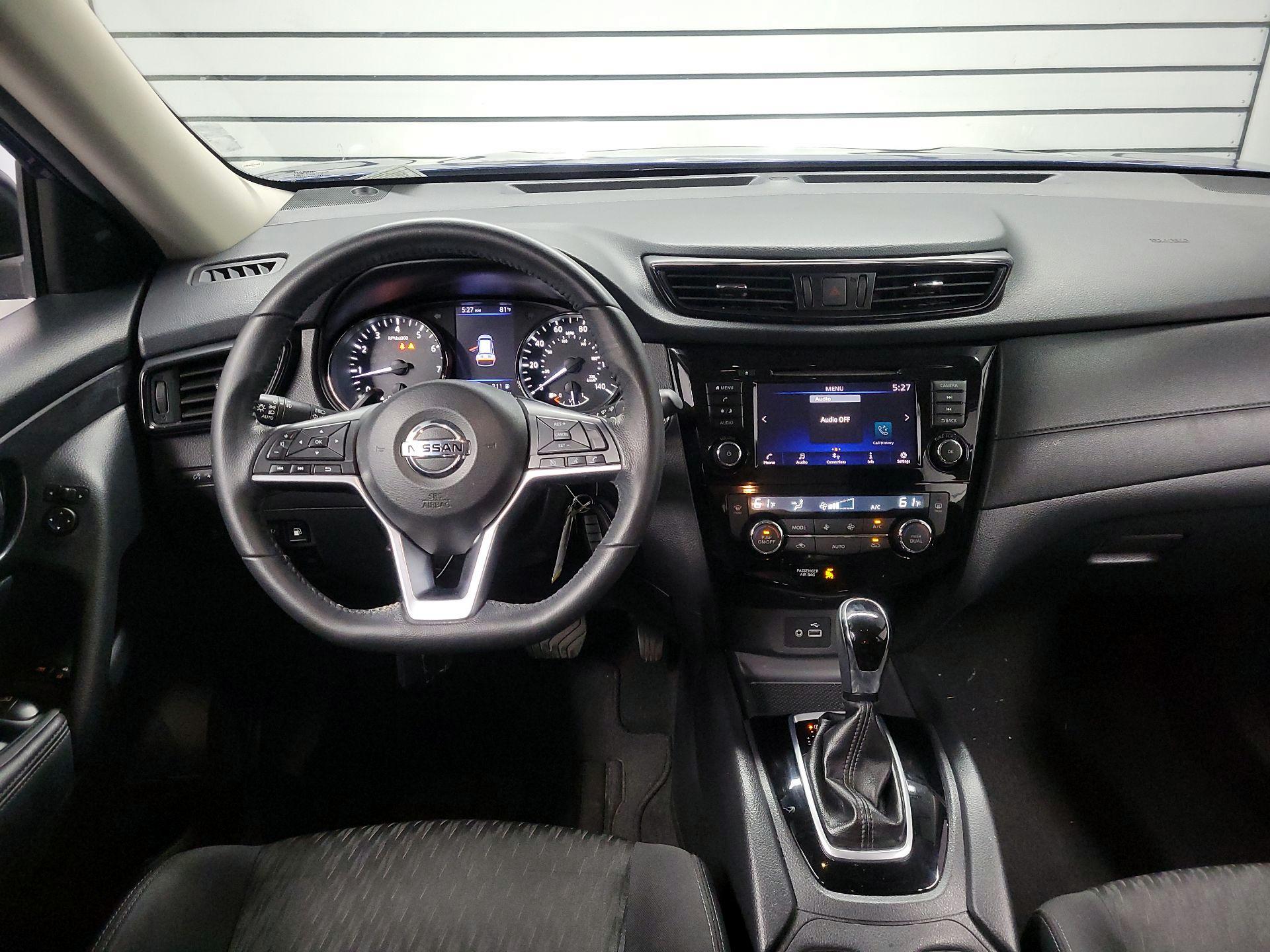 Thumbnail: 2018 Nissan Rogue - 9