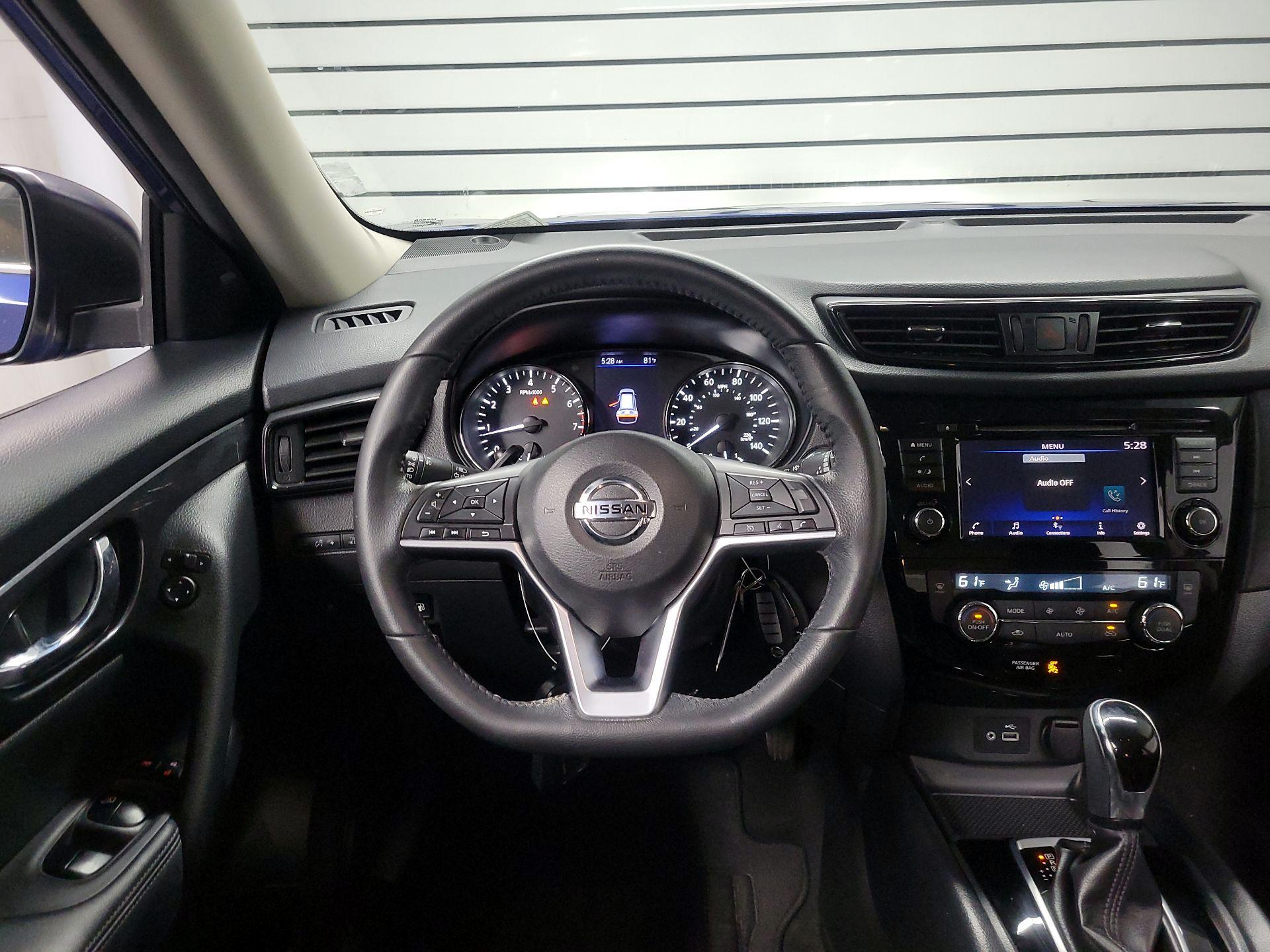 Thumbnail: 2018 Nissan Rogue - 10