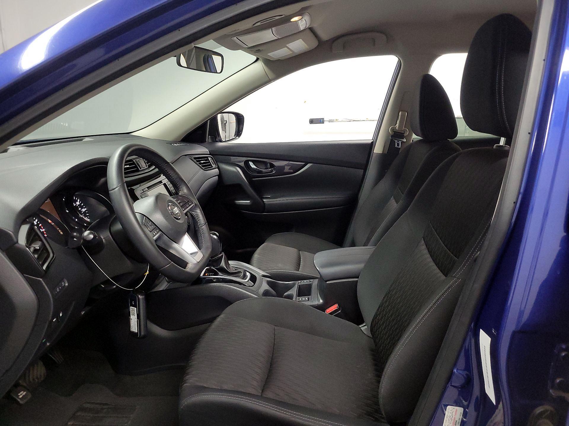 Thumbnail: 2018 Nissan Rogue - 11