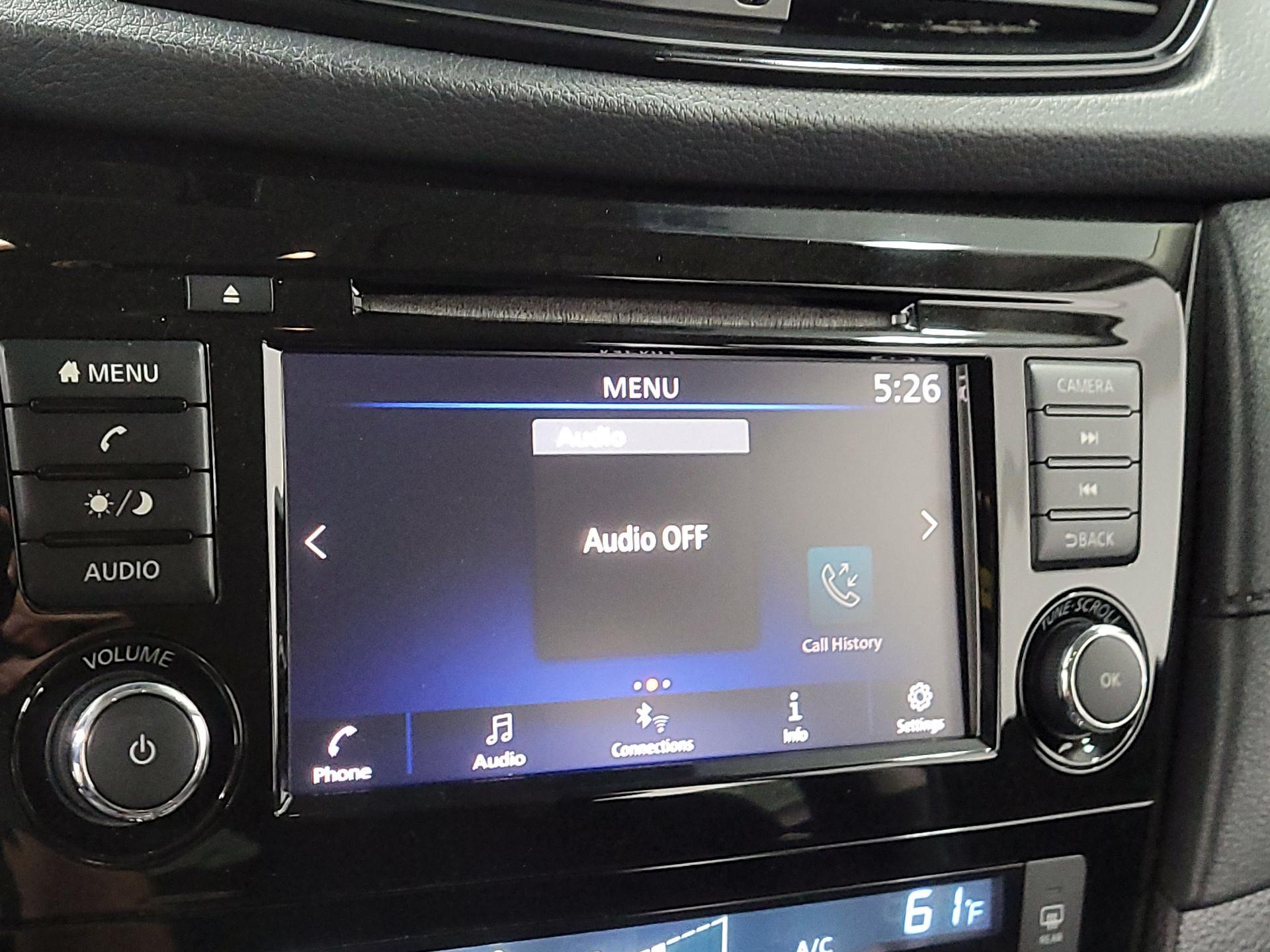 Thumbnail: 2018 Nissan Rogue - 14