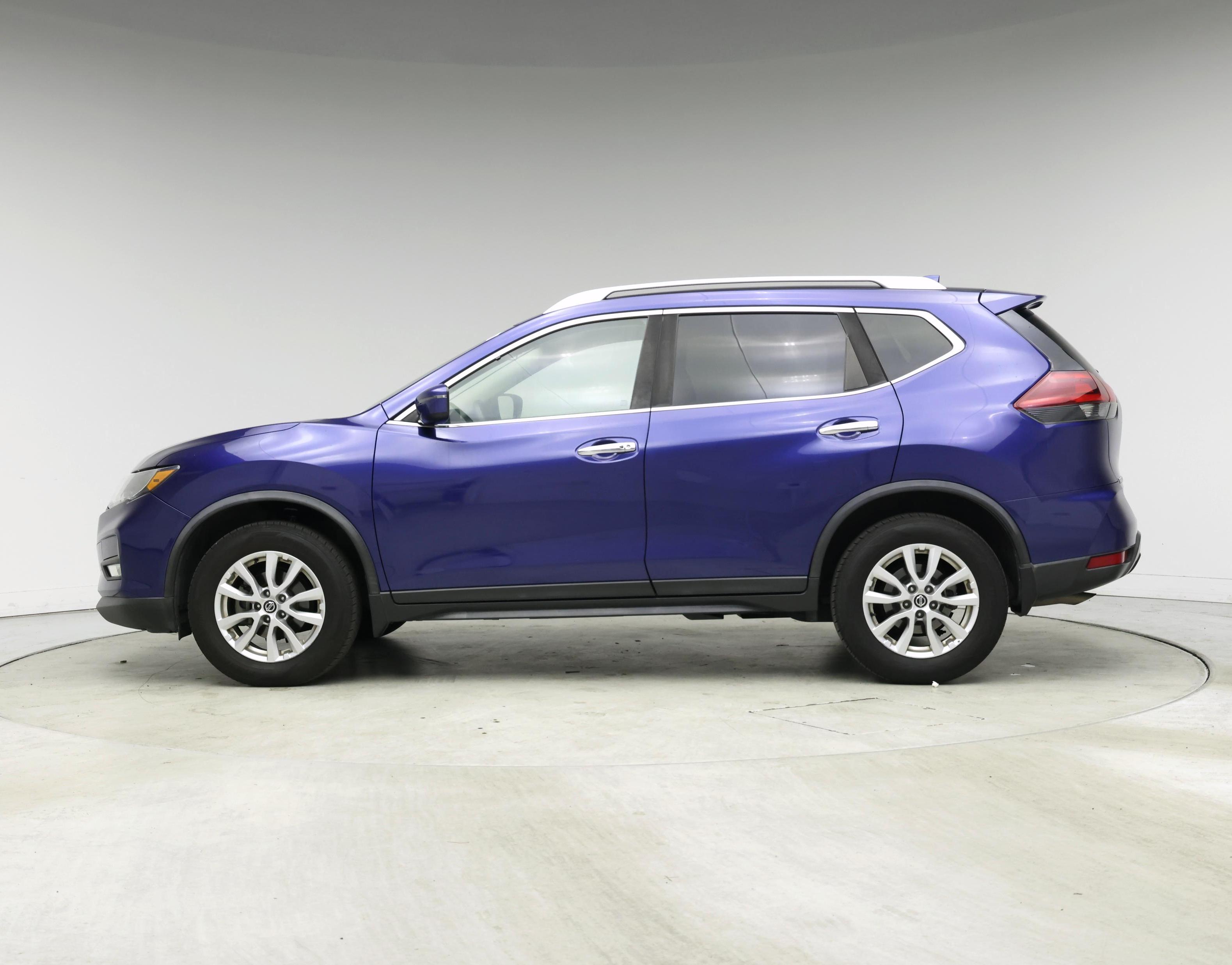 Thumbnail: 2018 Nissan Rogue - 3