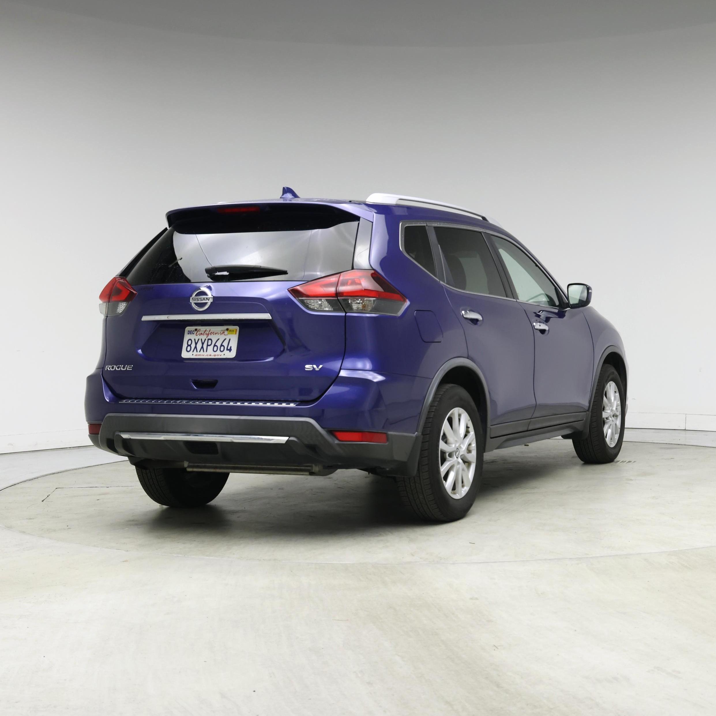 Thumbnail: 2018 Nissan Rogue - 8