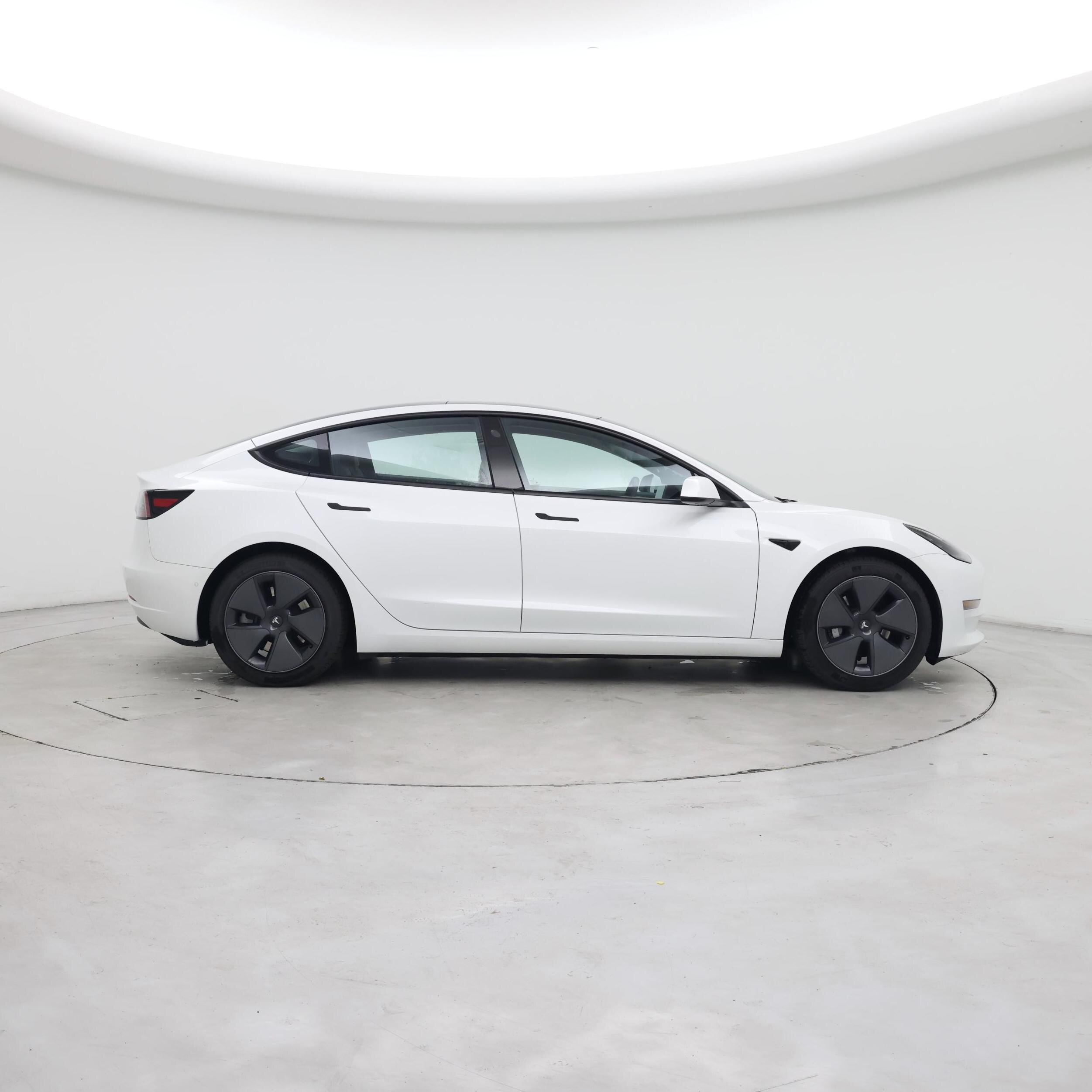 Thumbnail: 2021 Tesla Model 3 - 7