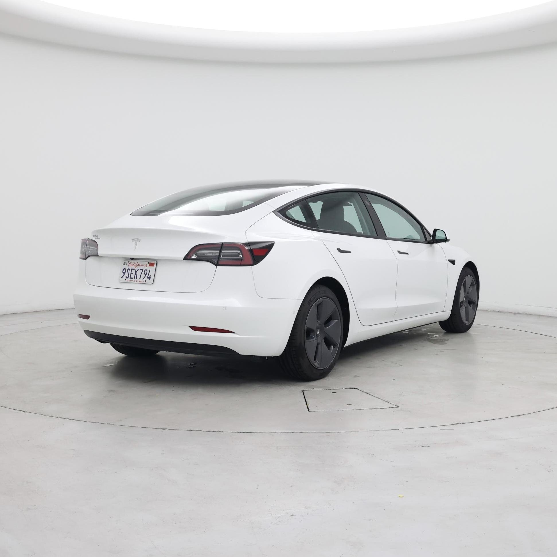 Thumbnail: 2021 Tesla Model 3 - 8