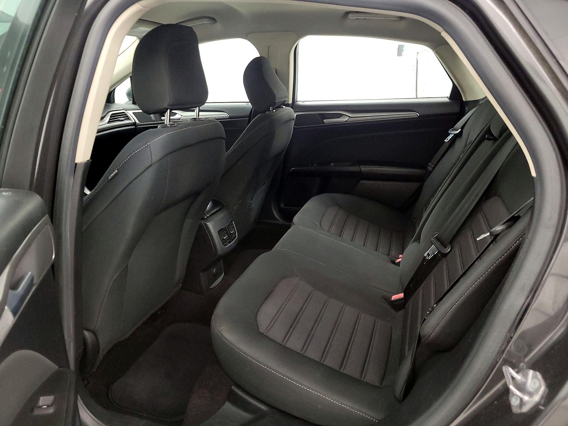 Thumbnail: 2020 Ford Fusion - 19