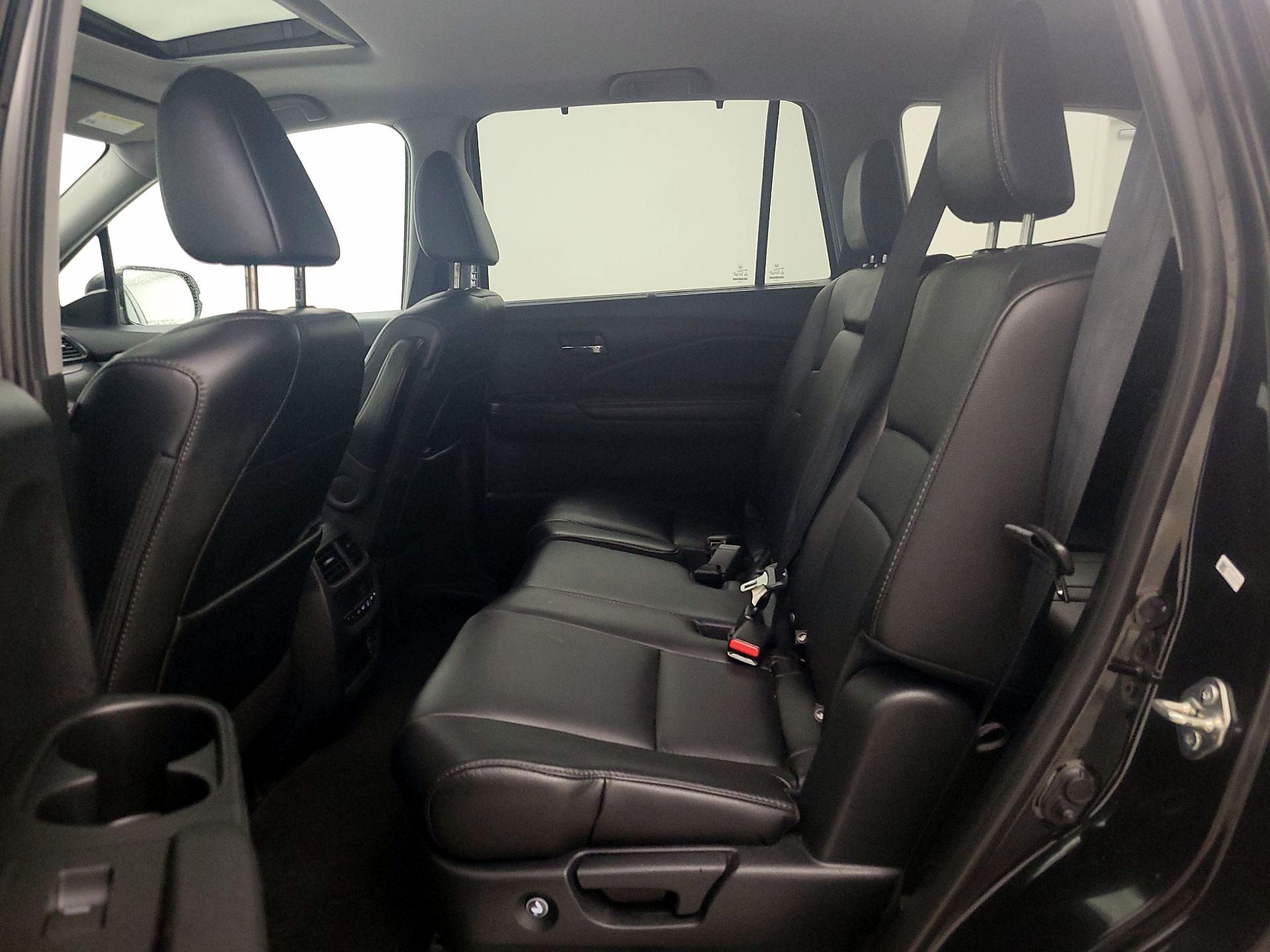 Thumbnail: 2020 Honda Pilot - 20