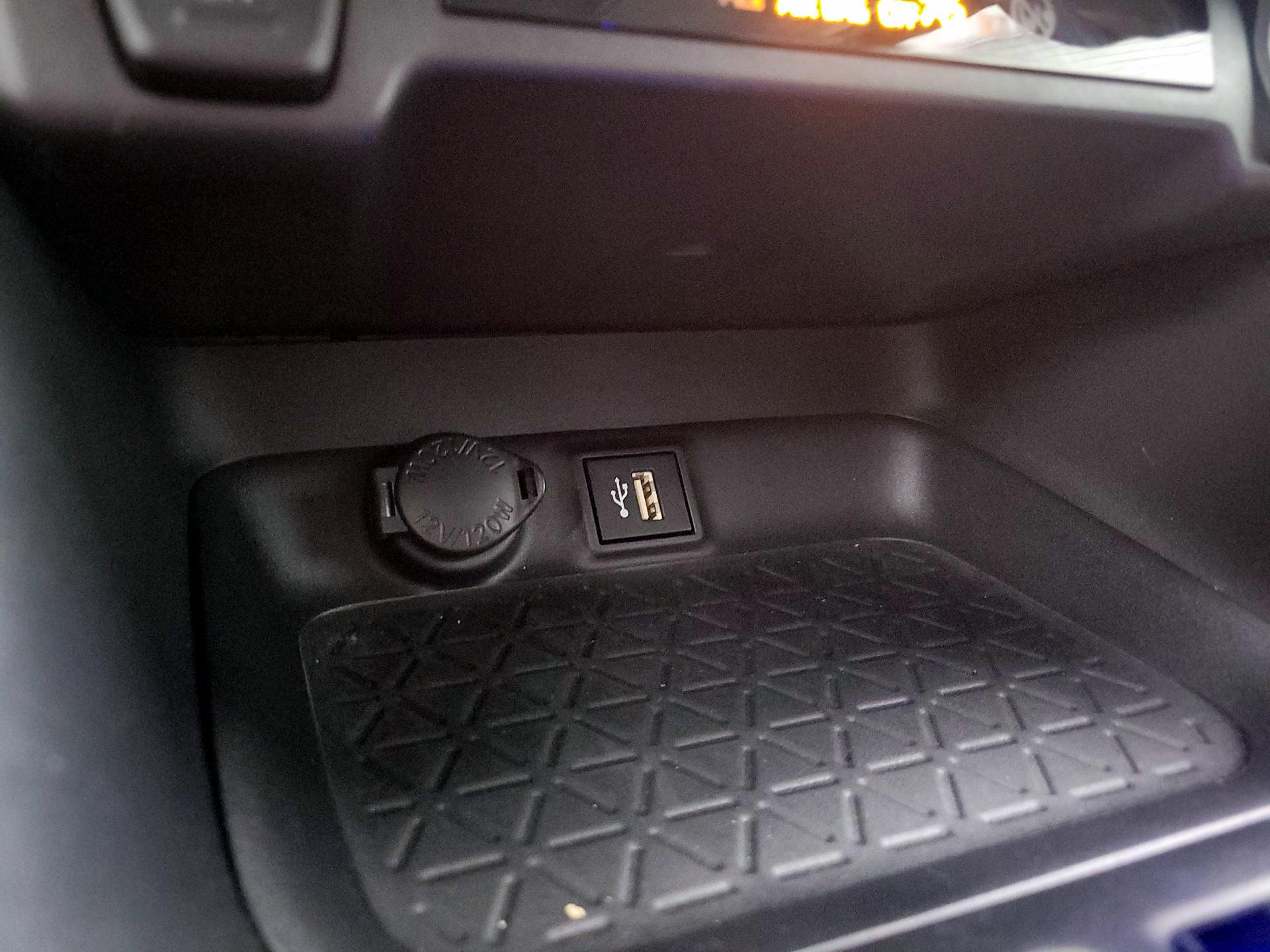 Thumbnail: 2024 Toyota RAV4 - 19