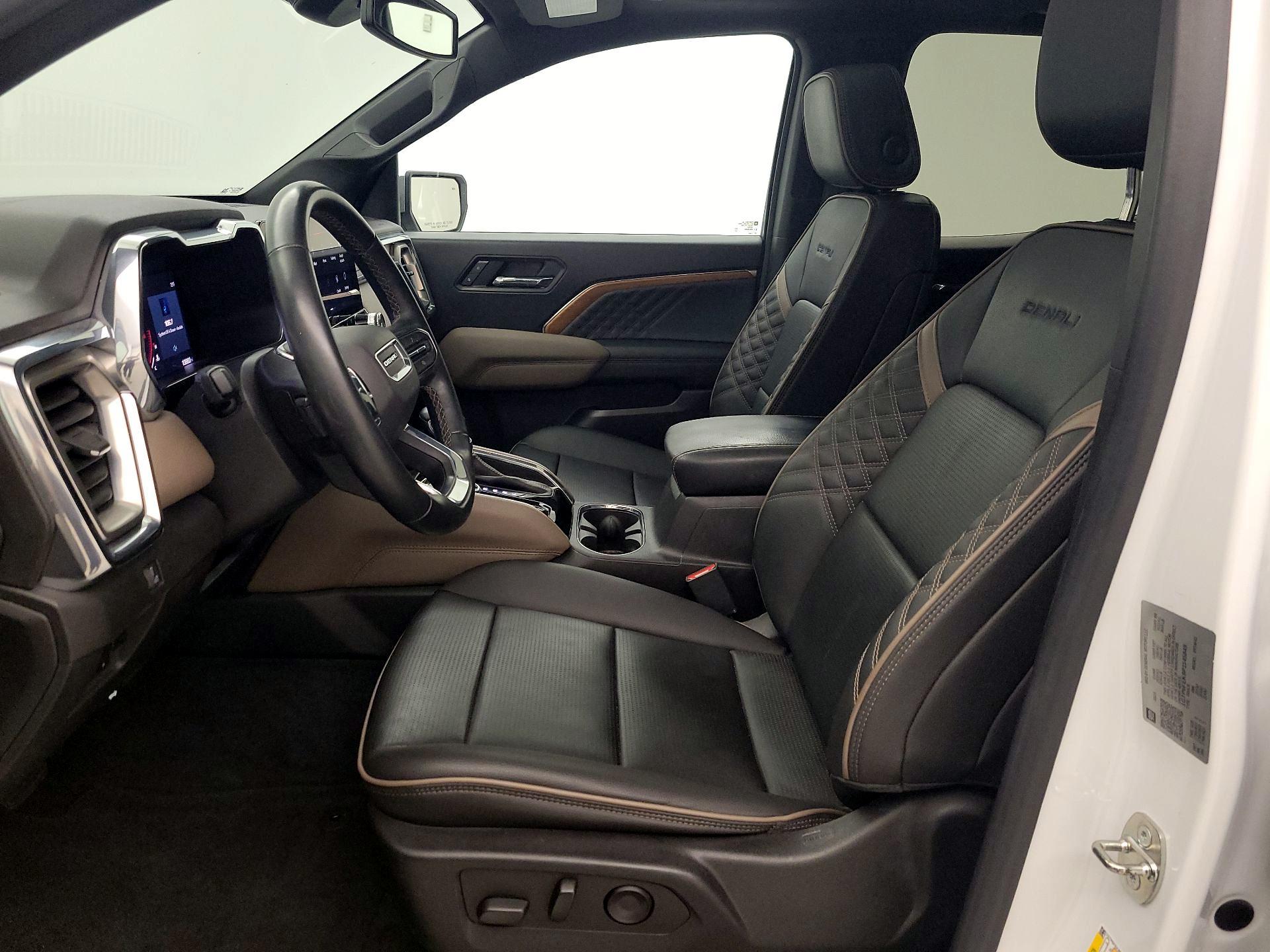 Thumbnail: 2023 GMC Canyon - 11