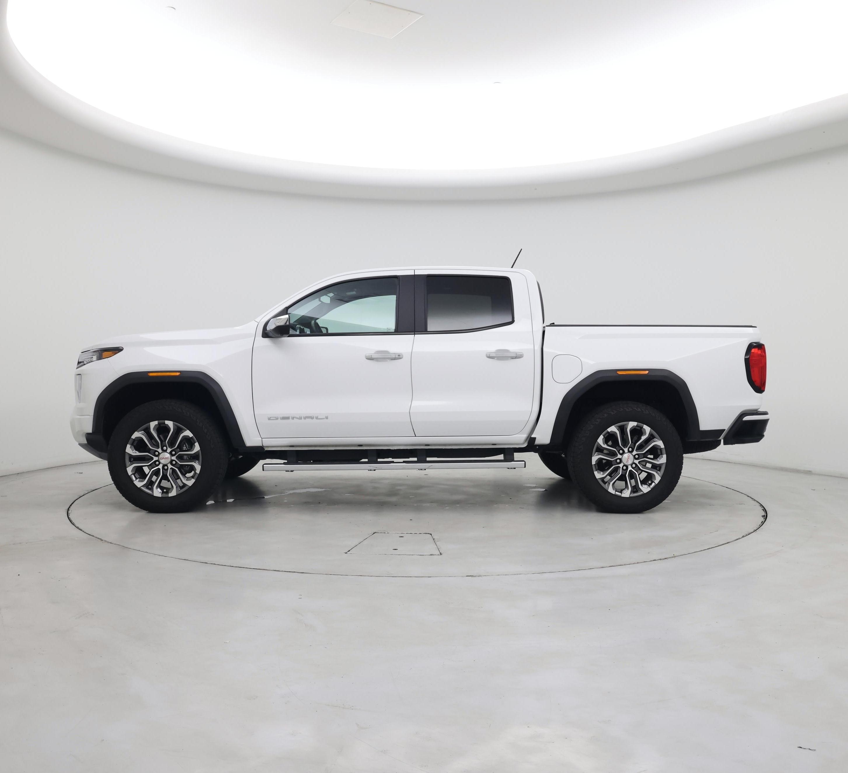 Thumbnail: 2023 GMC Canyon - 3