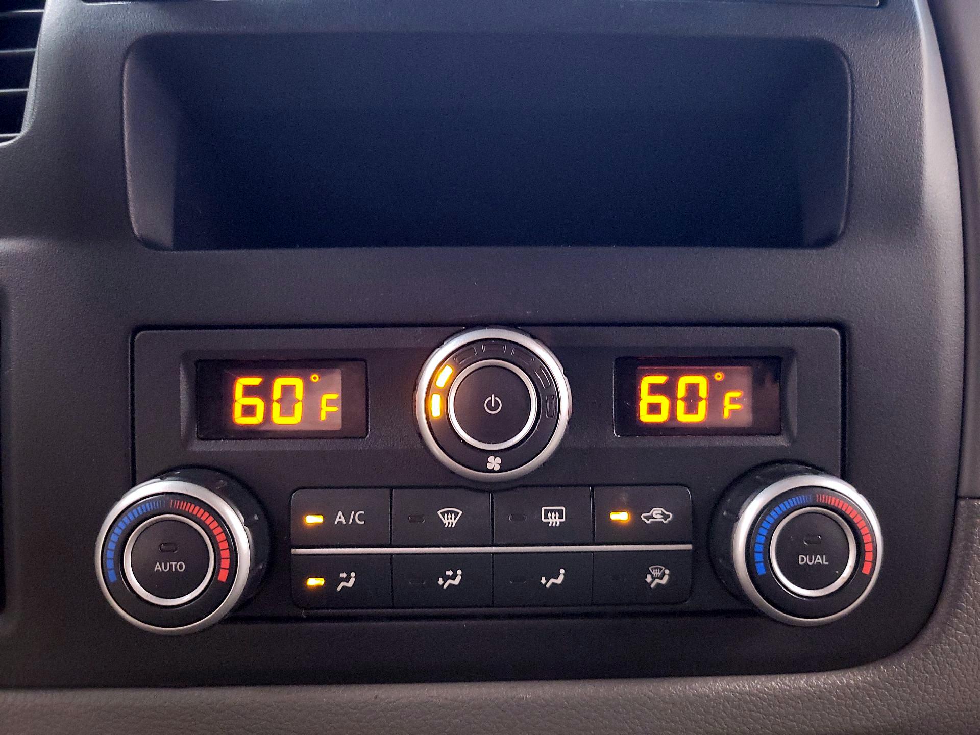 Thumbnail: 2019 Nissan NV - 17