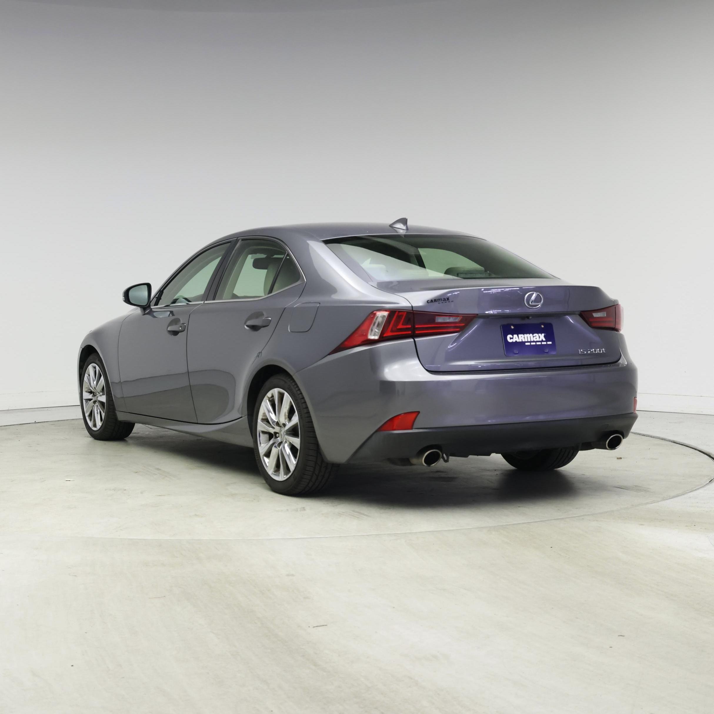 Thumbnail: 2016 Lexus IS - 2