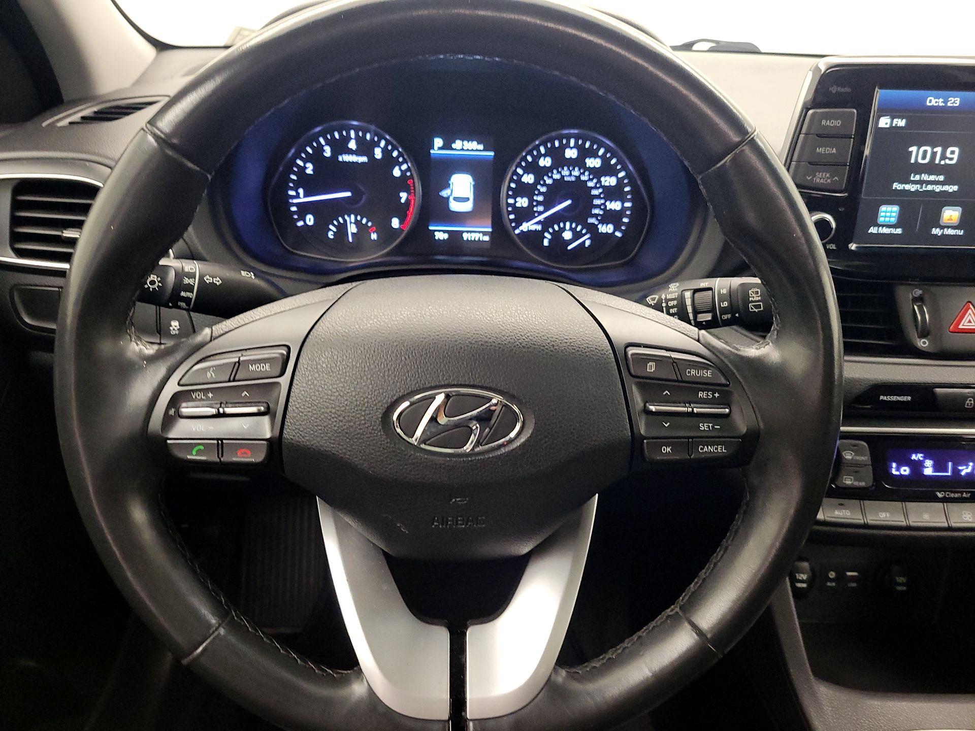 Thumbnail: 2019 Hyundai Elantra - 10