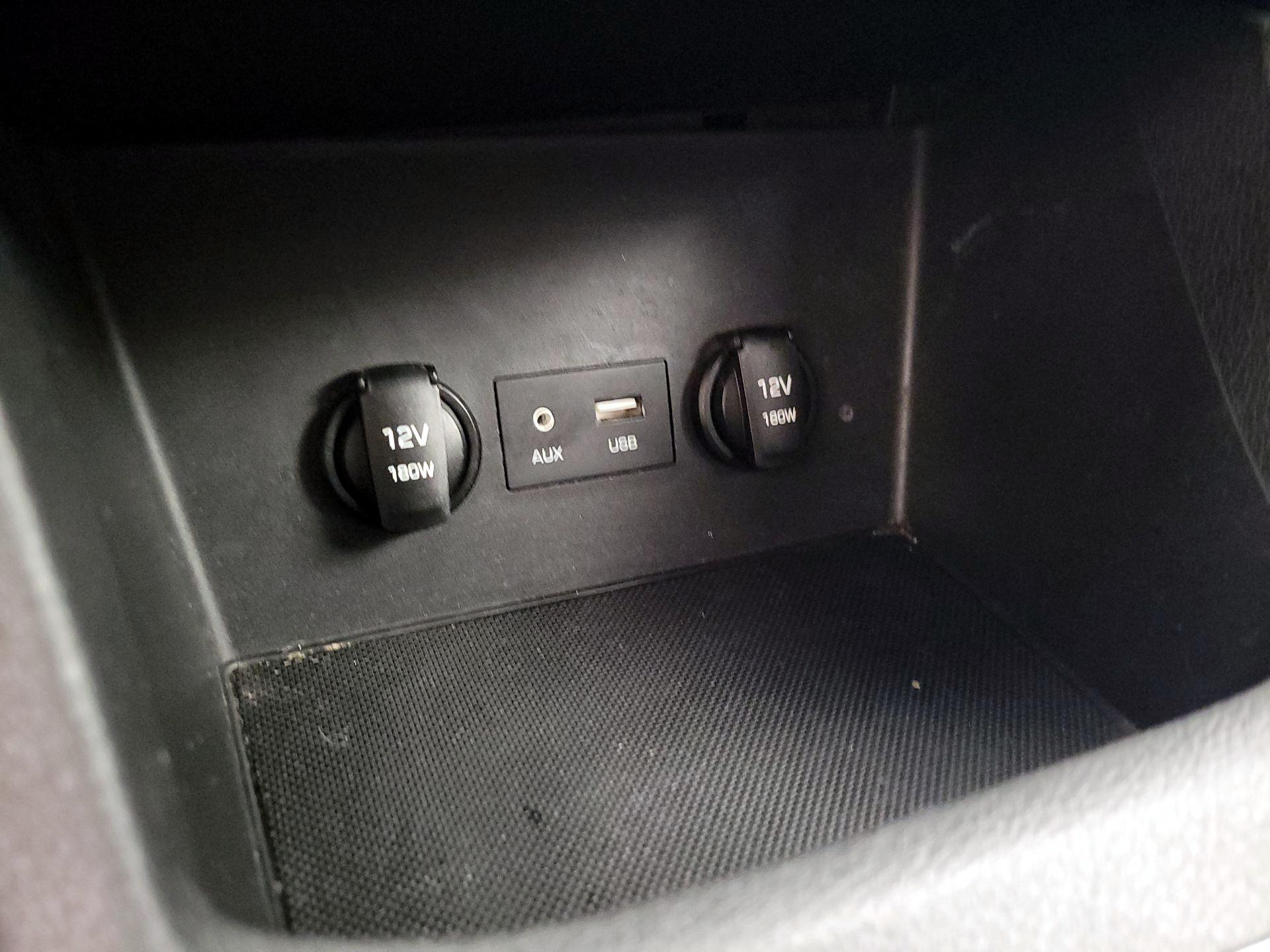 Thumbnail: 2019 Hyundai Elantra - 18