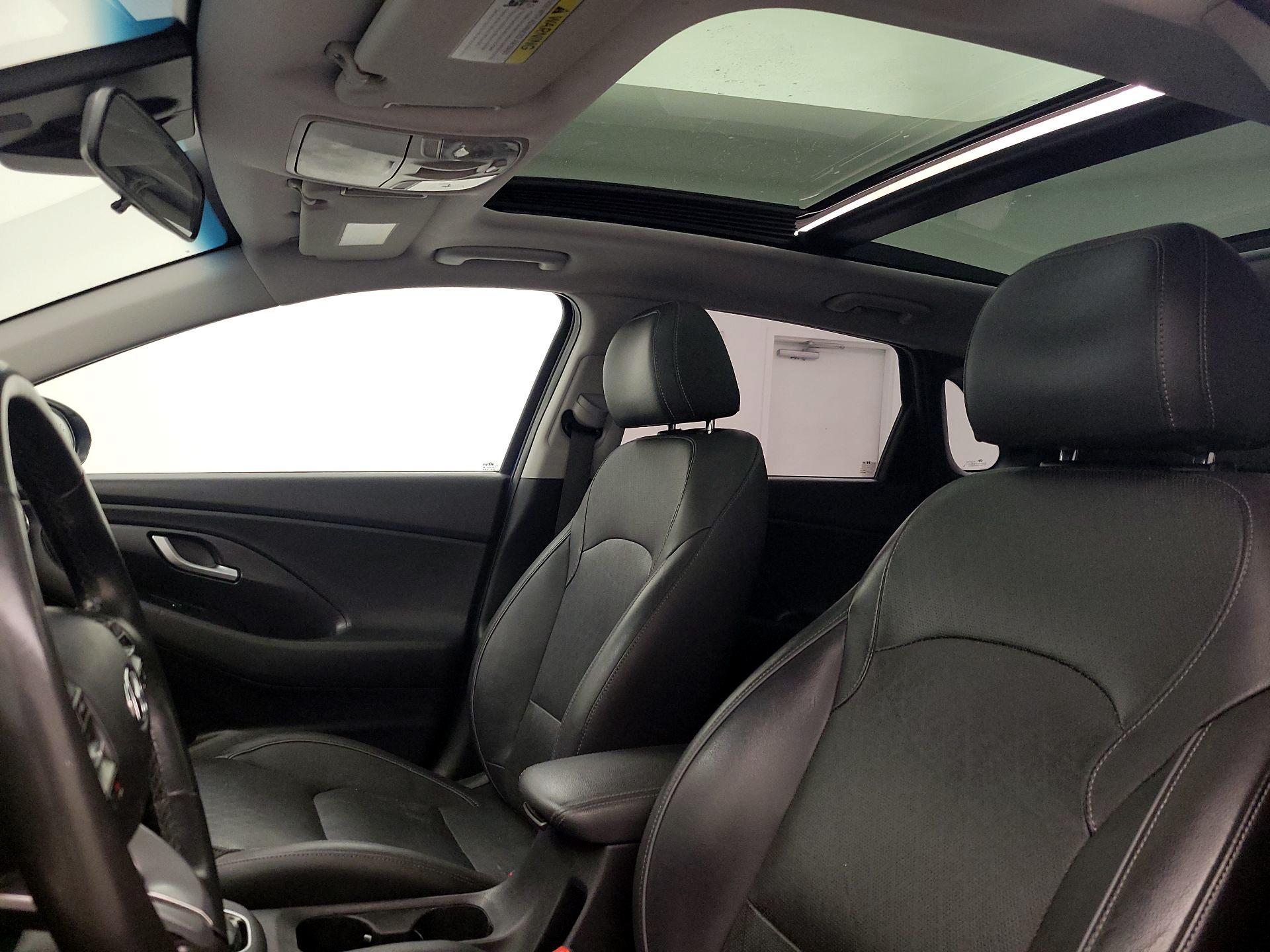 Thumbnail: 2019 Hyundai Elantra - 19