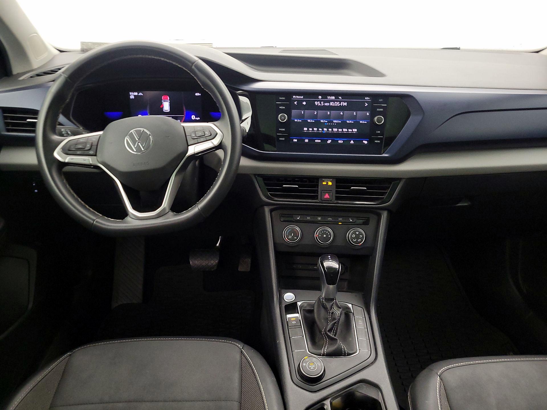 Thumbnail: 2022 Volkswagen Taos - 9