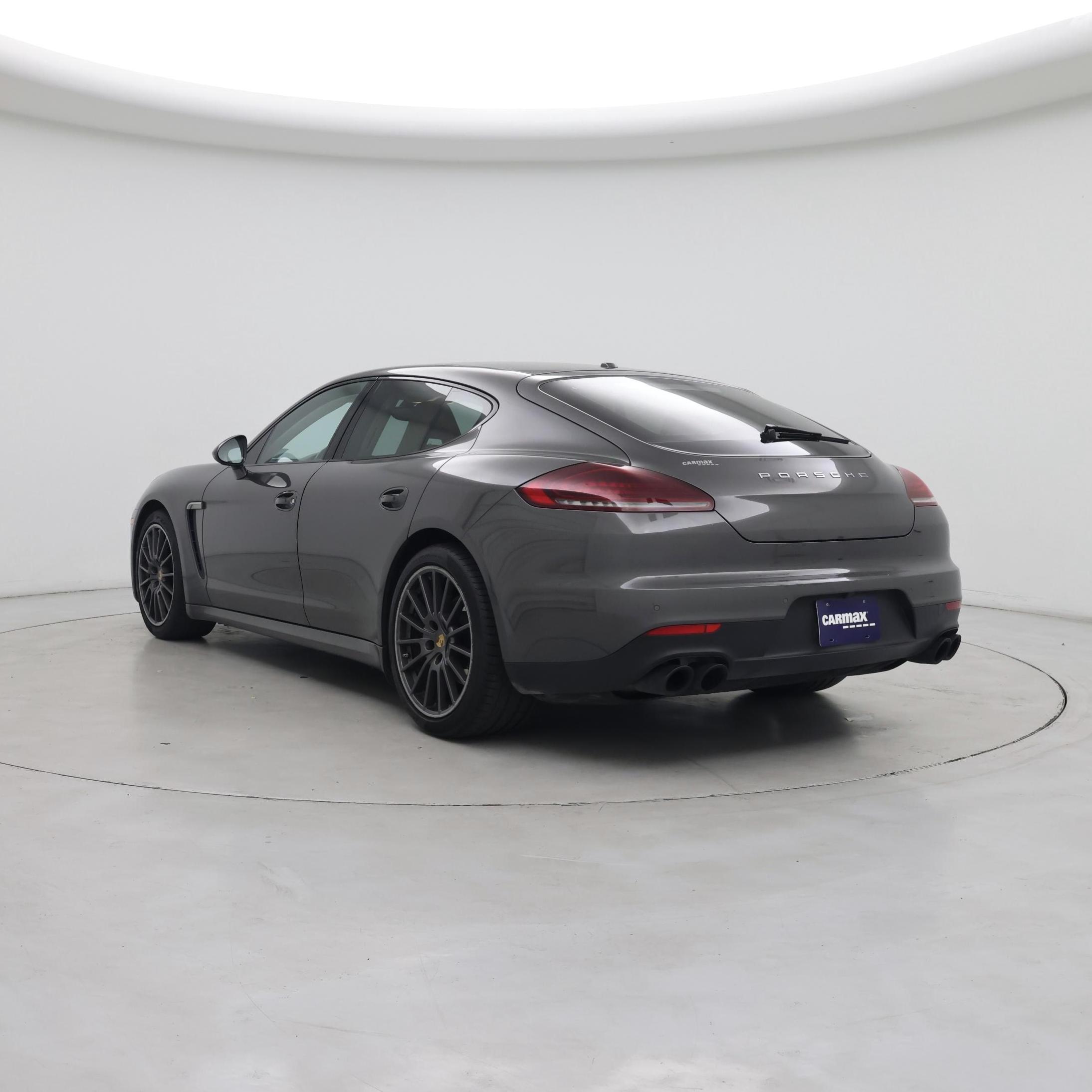 Thumbnail: 2016 Porsche Panamera - 2