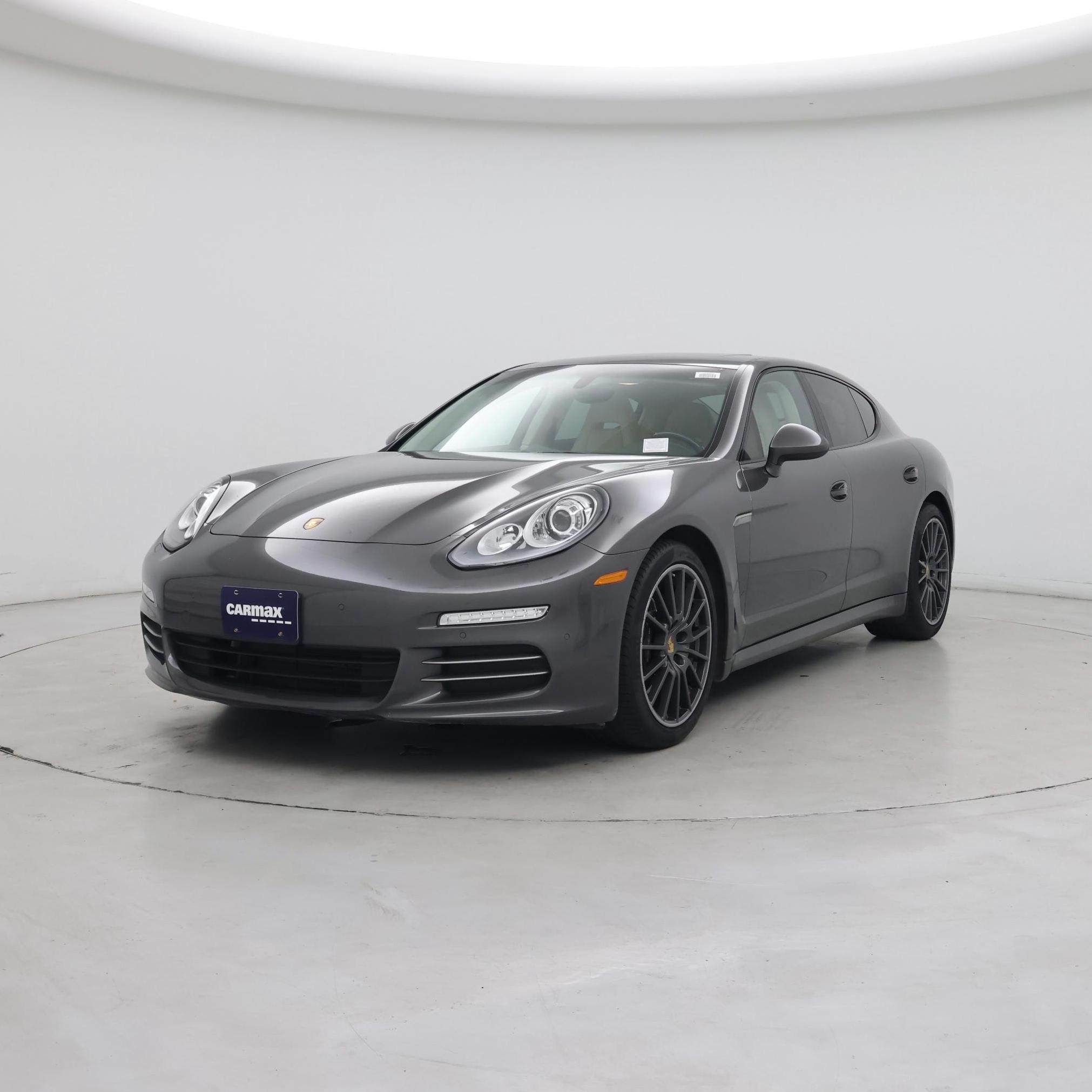 Thumbnail: 2016 Porsche Panamera - 4