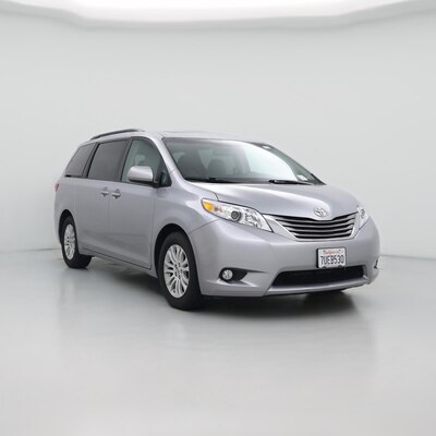 Silver 2016 Toyota Sienna XLE