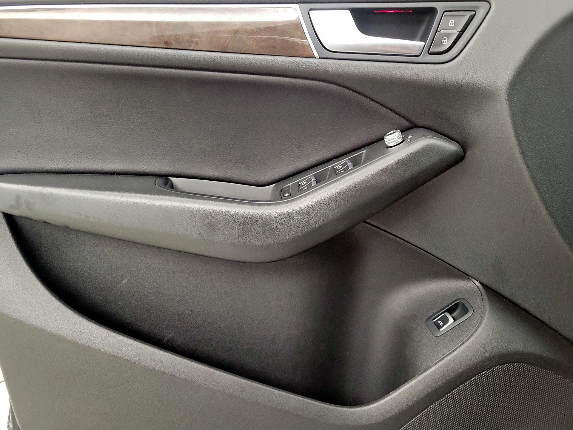 Thumbnail: 2016 Audi Q5 - 12