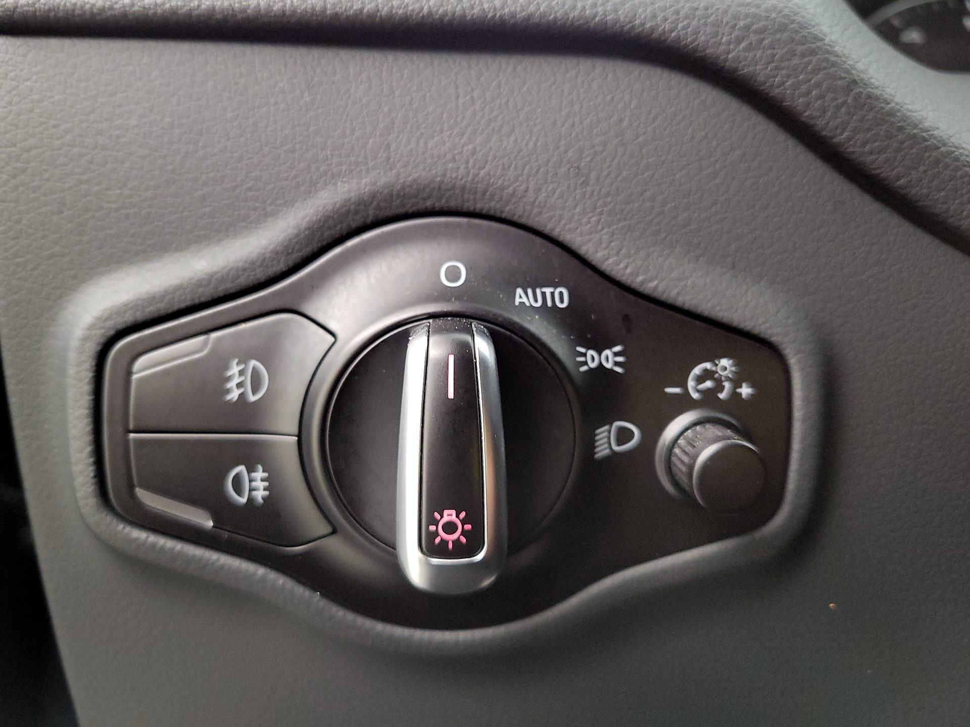 Thumbnail: 2016 Audi Q5 - 13