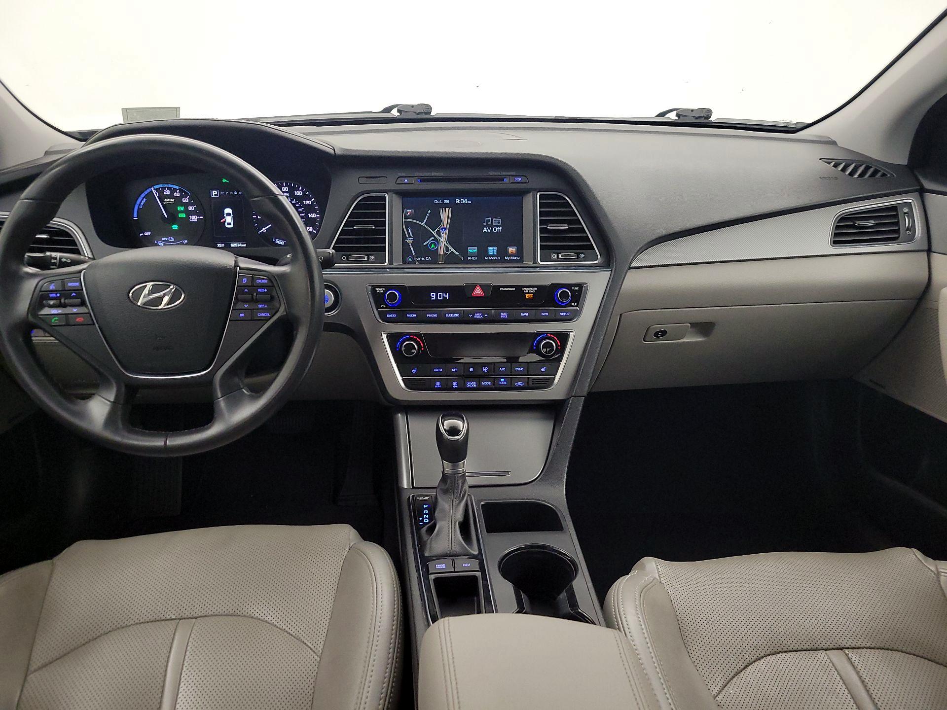 Thumbnail: 2017 Hyundai Sonata - 9