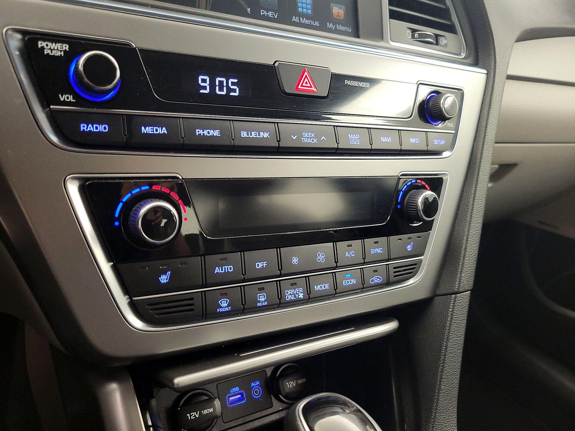 Thumbnail: 2017 Hyundai Sonata - 16