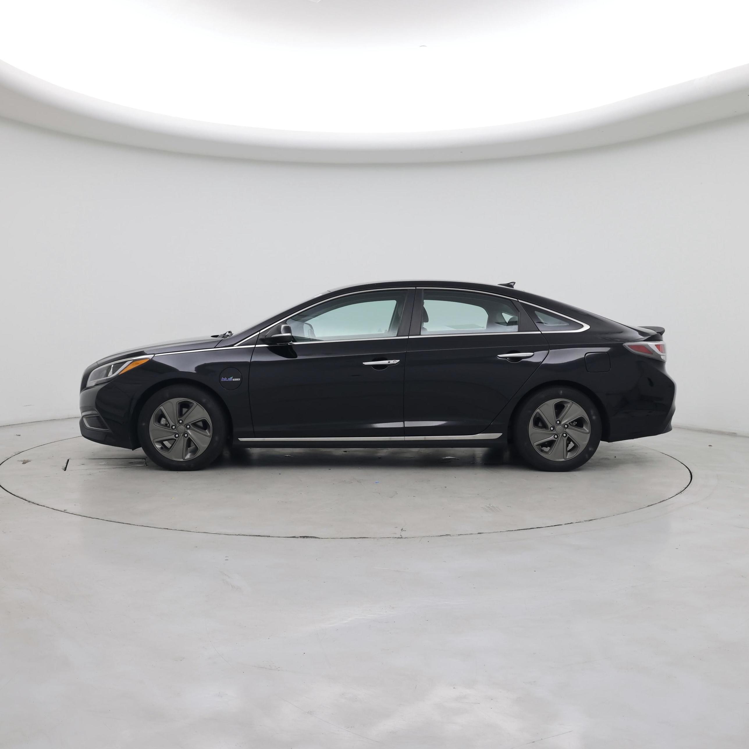 Thumbnail: 2017 Hyundai Sonata - 3