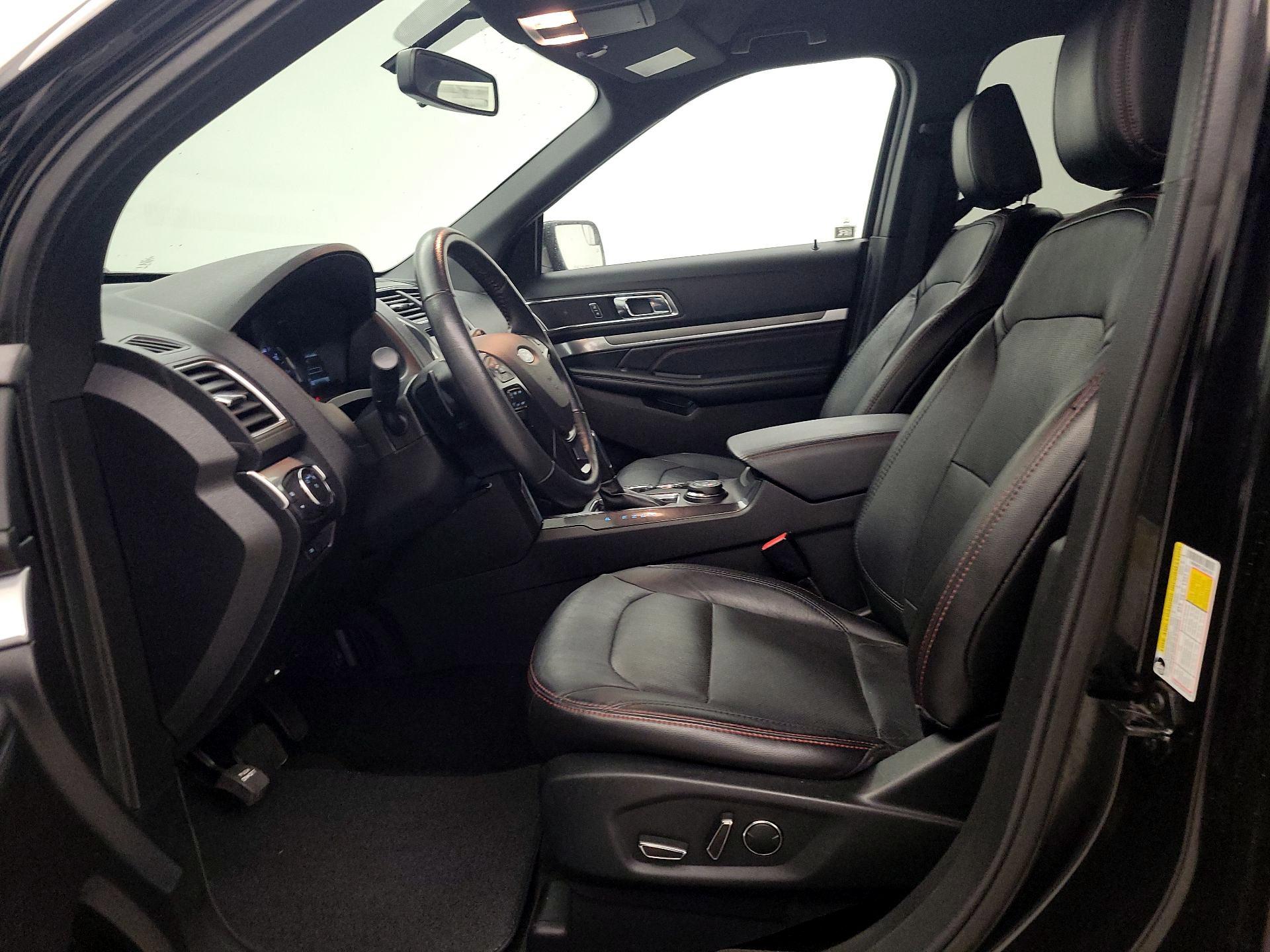 Thumbnail: 2018 Ford Explorer - 11