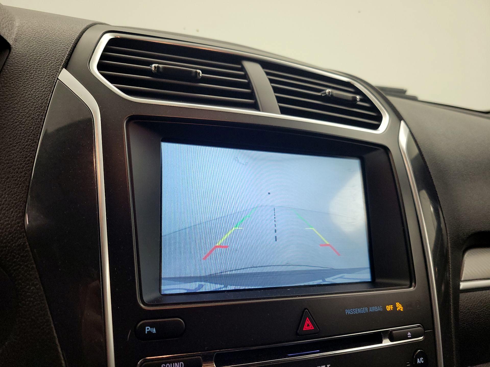 Thumbnail: 2018 Ford Explorer - 15