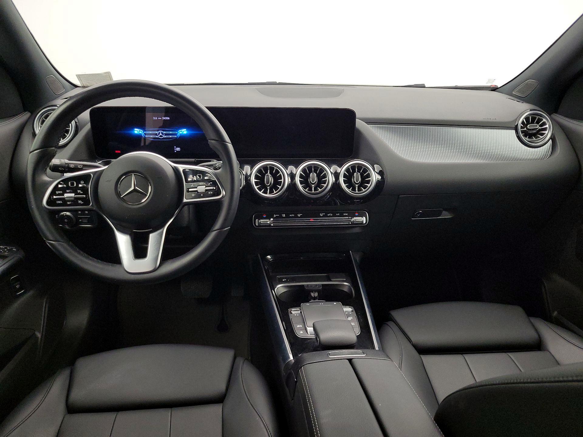 Thumbnail: 2023 Mercedes-Benz GLA - 9