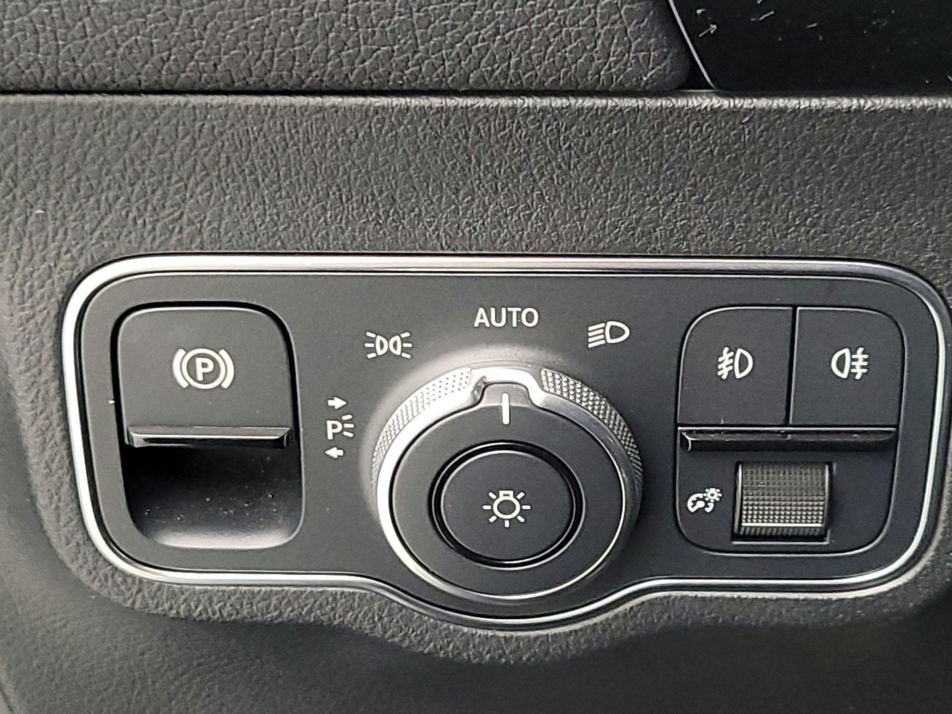 Thumbnail: 2023 Mercedes-Benz GLA - 13