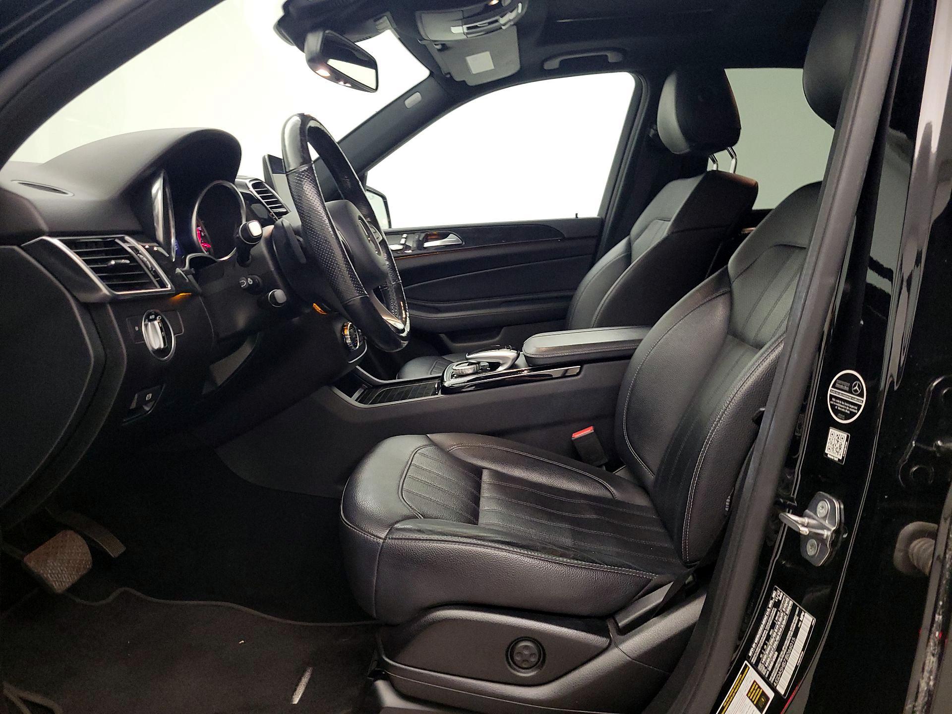 Thumbnail: 2018 Mercedes-Benz GLE - 11