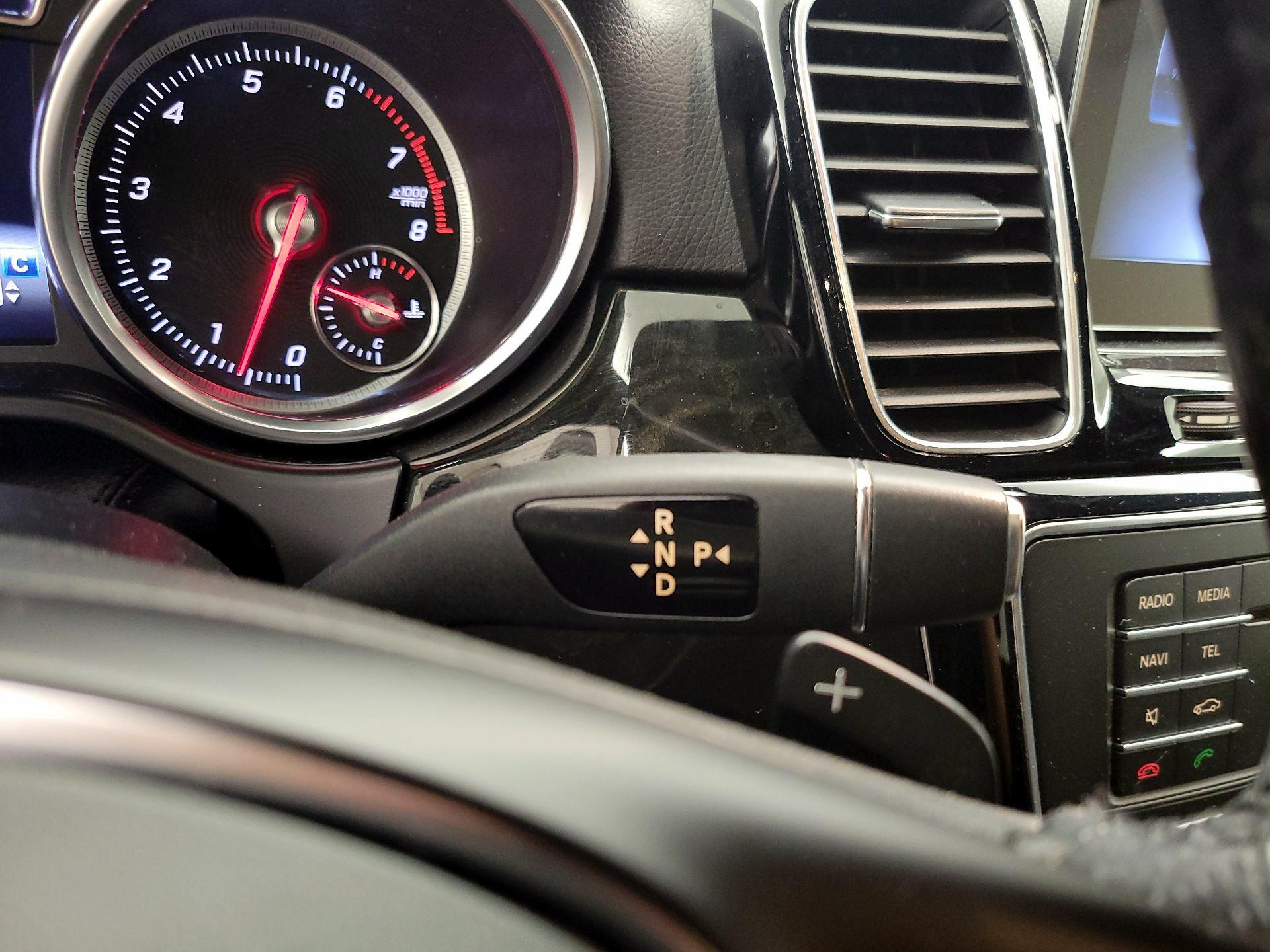 Thumbnail: 2018 Mercedes-Benz GLE - 18