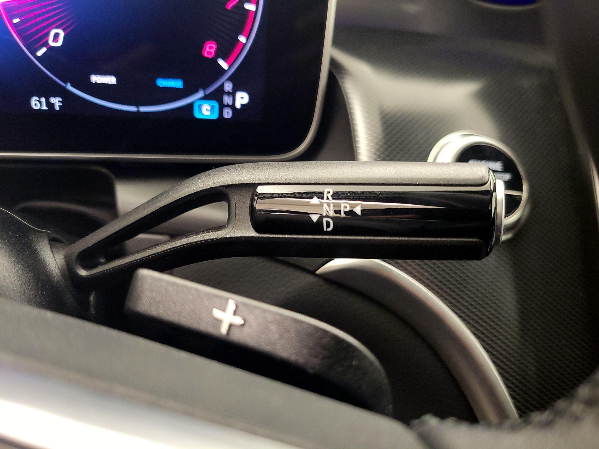 Thumbnail: 2025 Mercedes-Benz GLC - 17