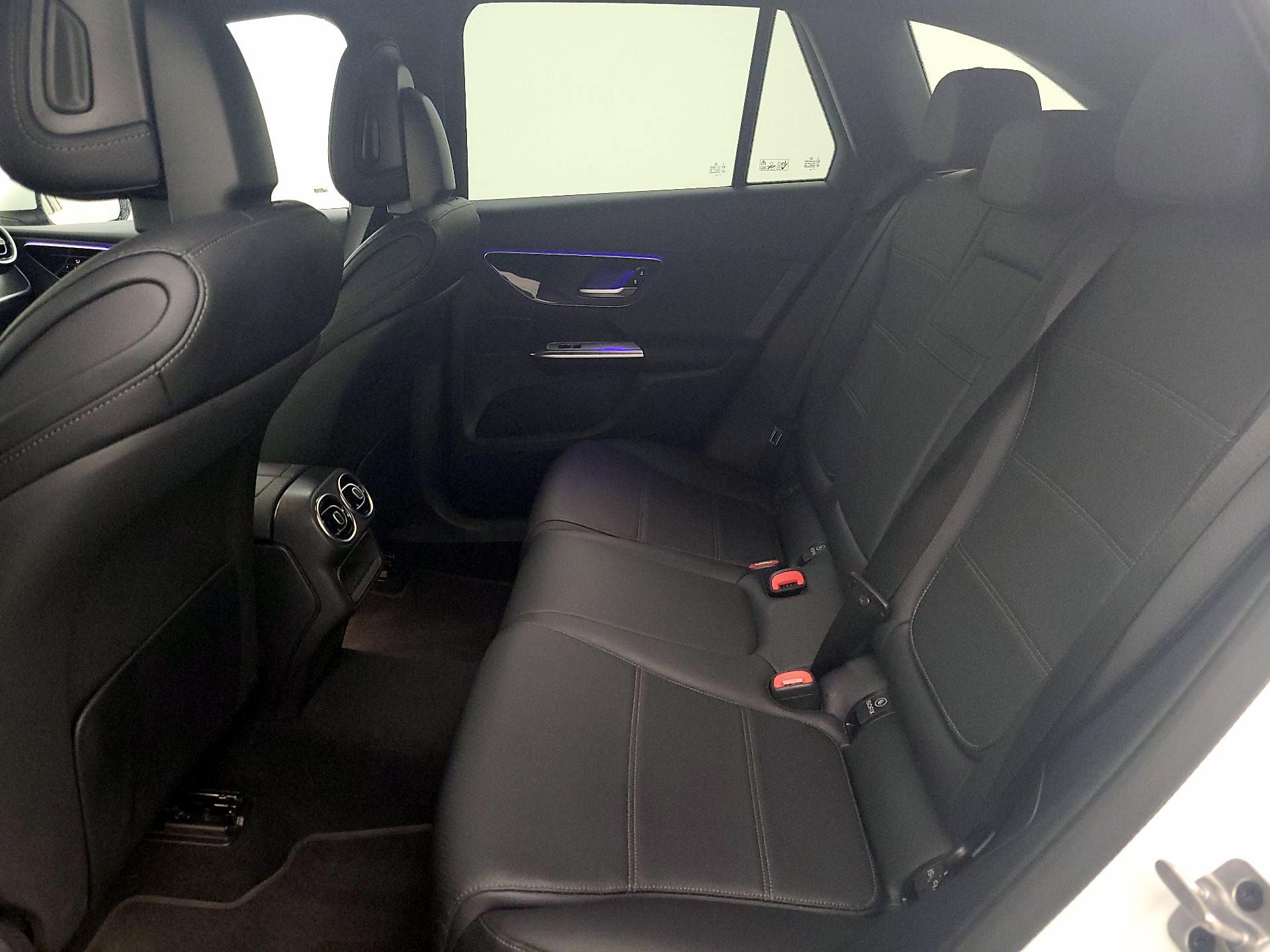 Thumbnail: 2025 Mercedes-Benz GLC - 19