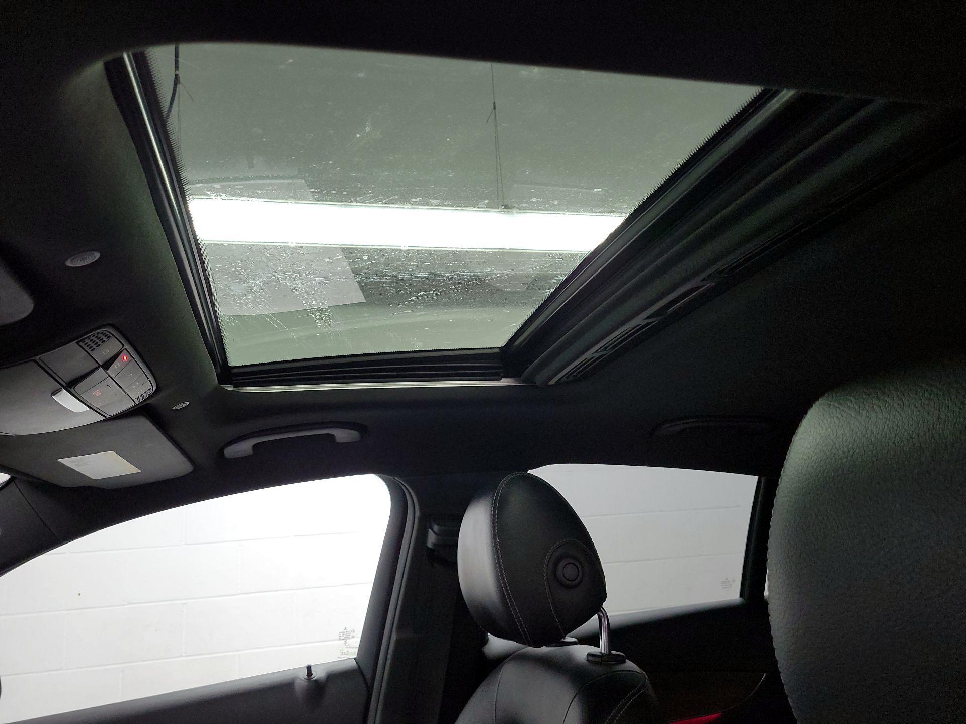 Thumbnail: 2023 Mercedes-Benz GLC - 19