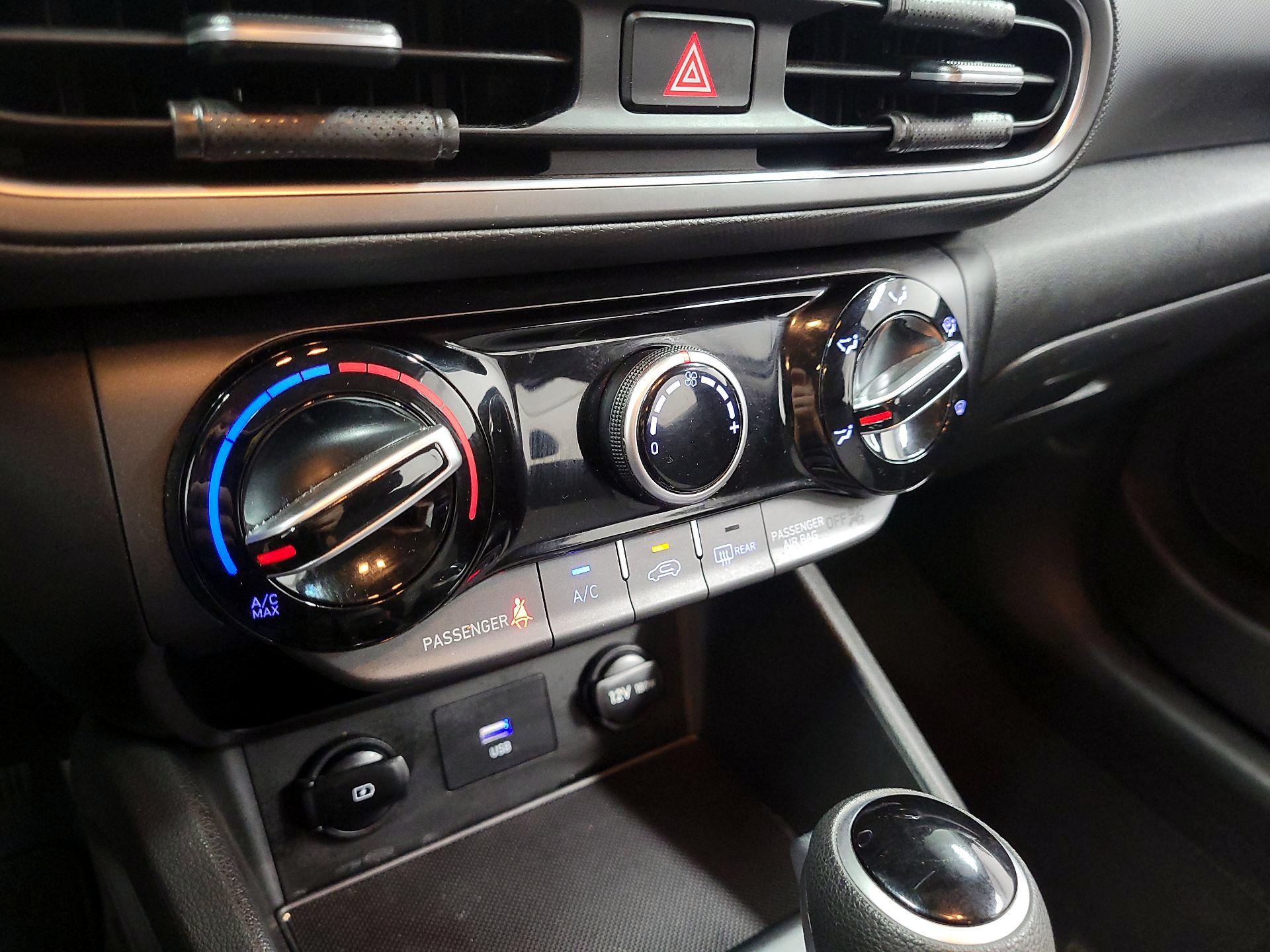 Thumbnail: 2022 Hyundai Kona - 14