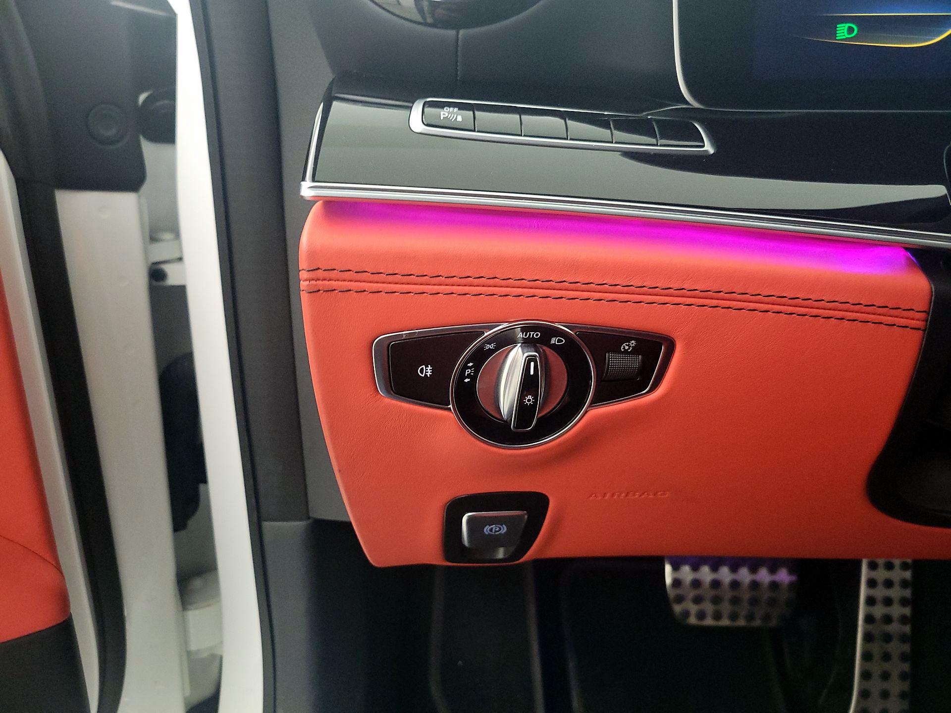 Thumbnail: 2020 Mercedes-Benz AMG GT - 13